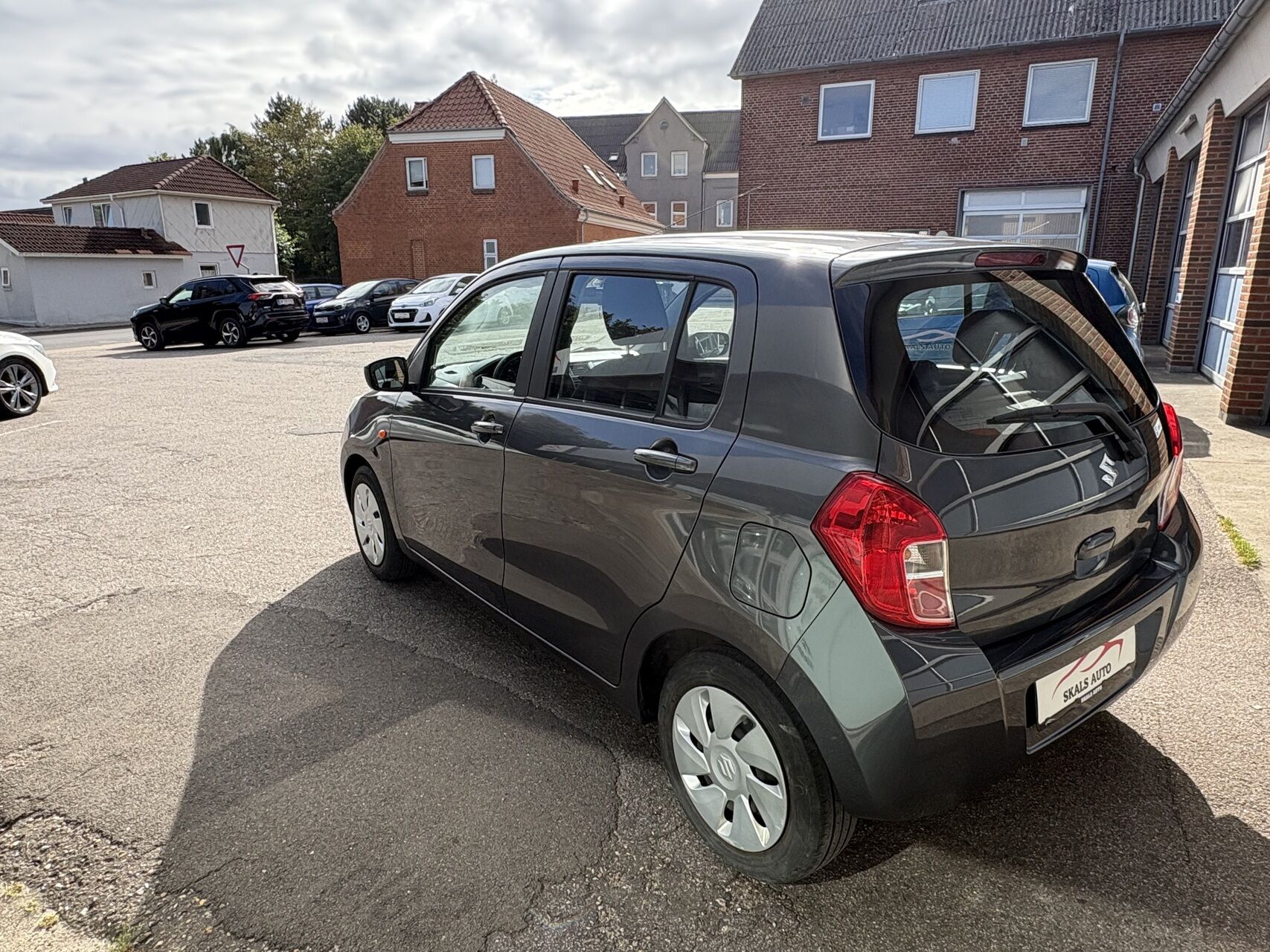 Billede af Suzuki Celerio 1,0 Dualjet 12V Club 68HK 5d