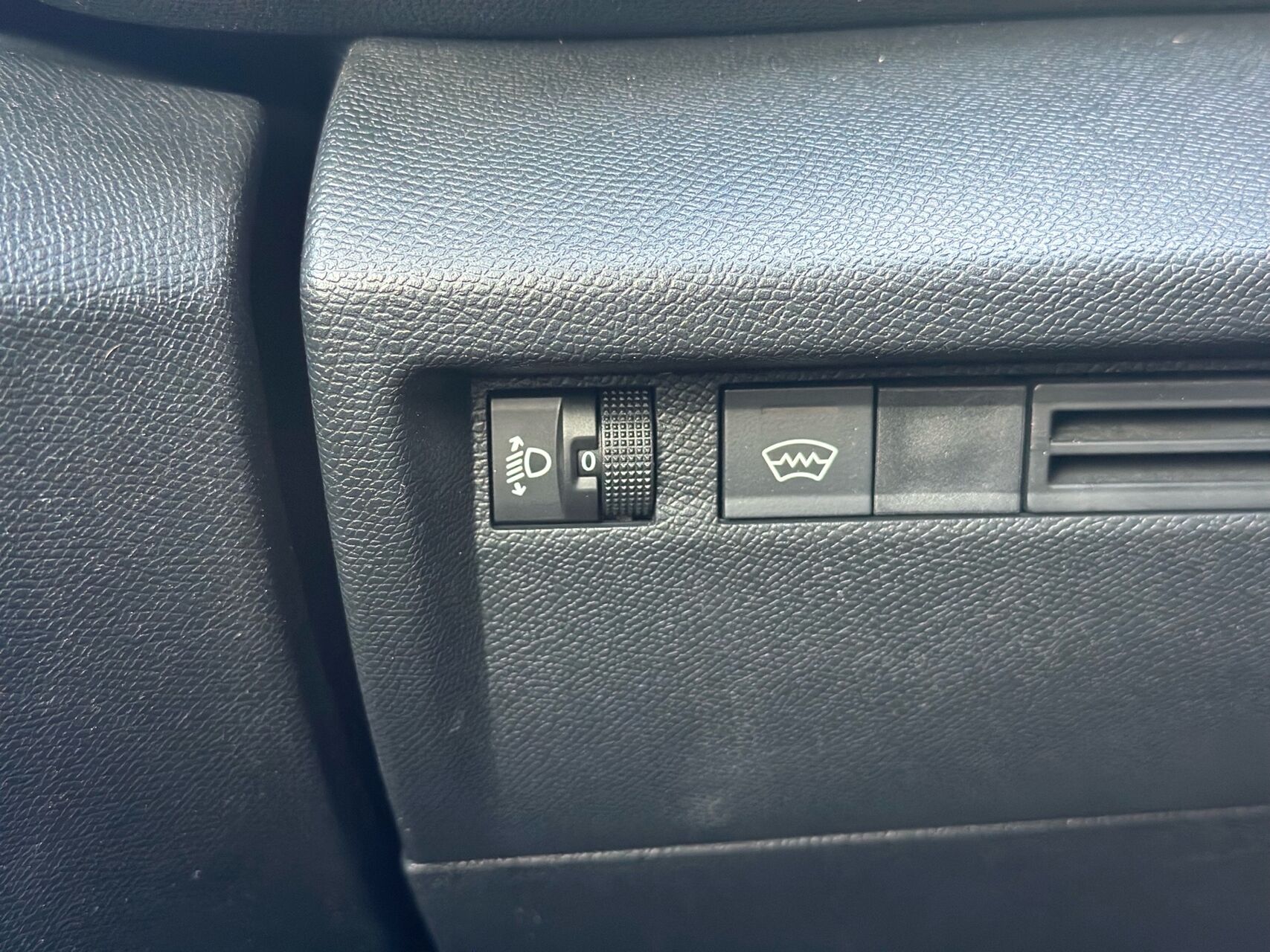 Billede af Citroën C4 1,2 PureTech VTR Sport 130HK 5d