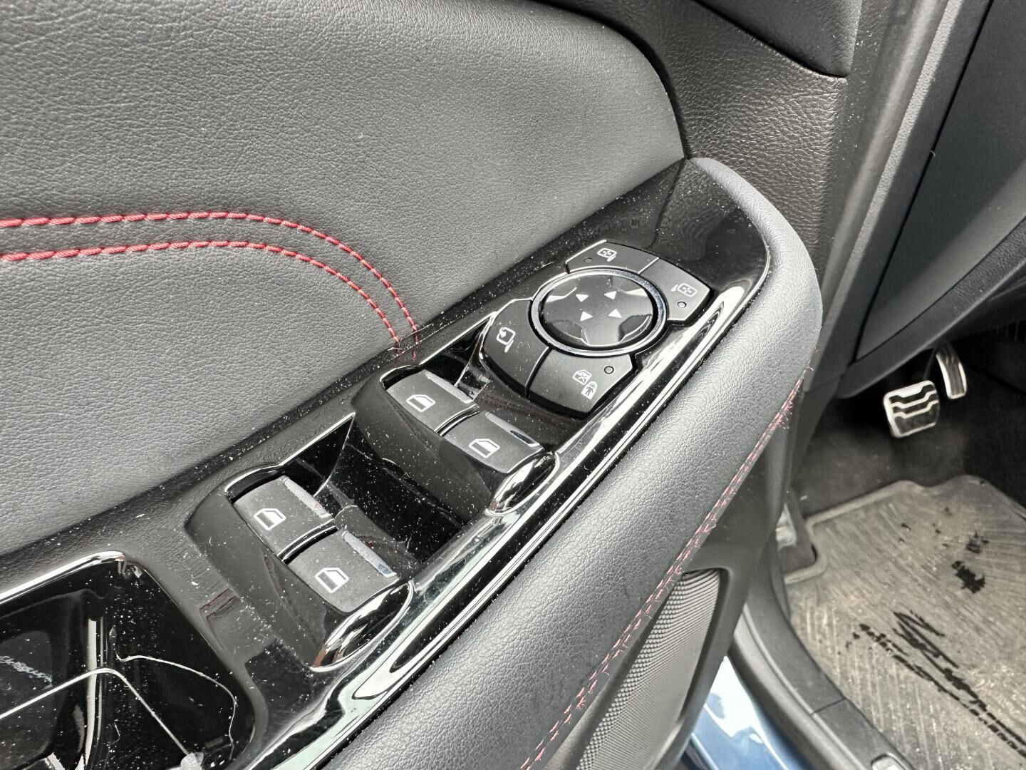 Billede af Ford S-Max 2,5 HEV  Hybrid ST-Line CVT 190HK 8g Aut.