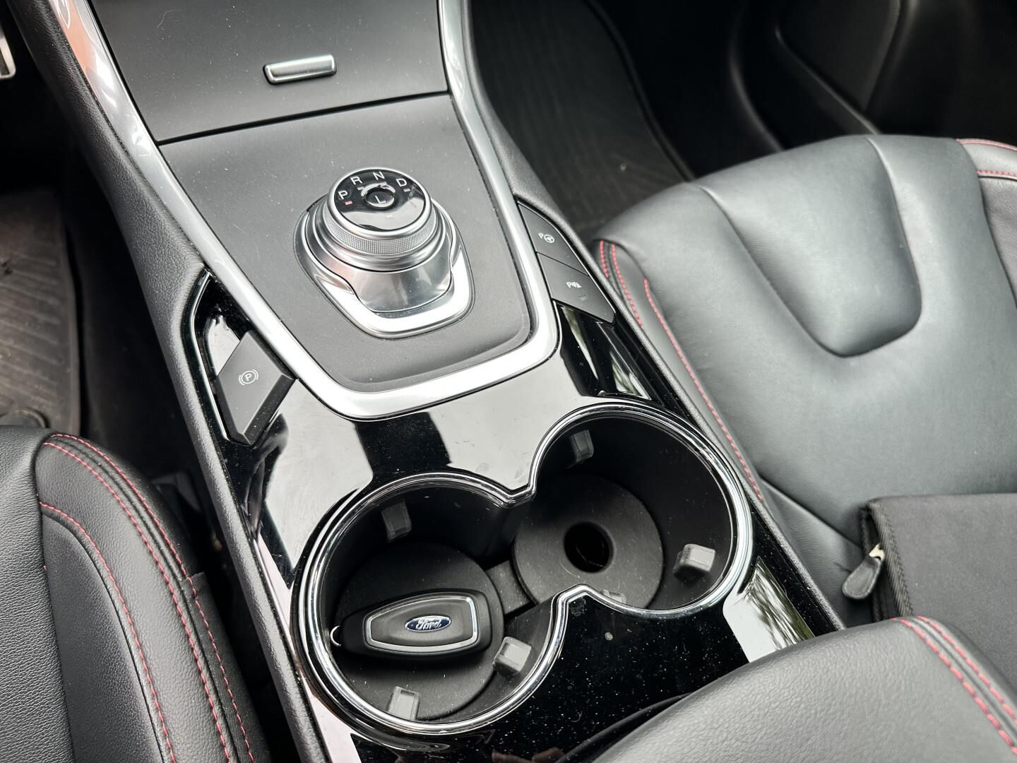 Billede af Ford S-Max 2,5 HEV  Hybrid ST-Line CVT 190HK 8g Aut.