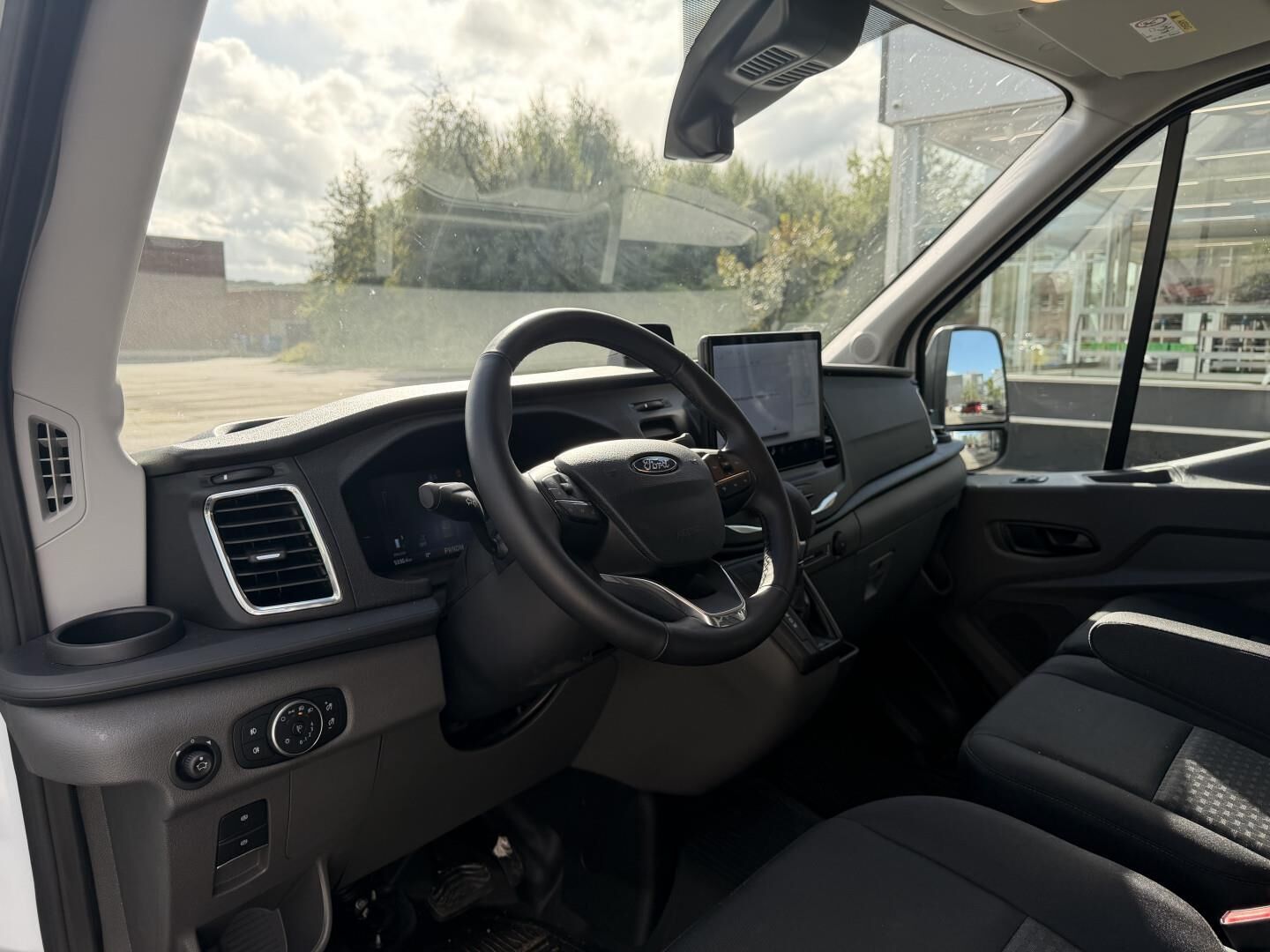 Billede af Ford Transit 350 L3H2 2,0 TDCI HDT Trend RWD 165HK Van 10g Aut.