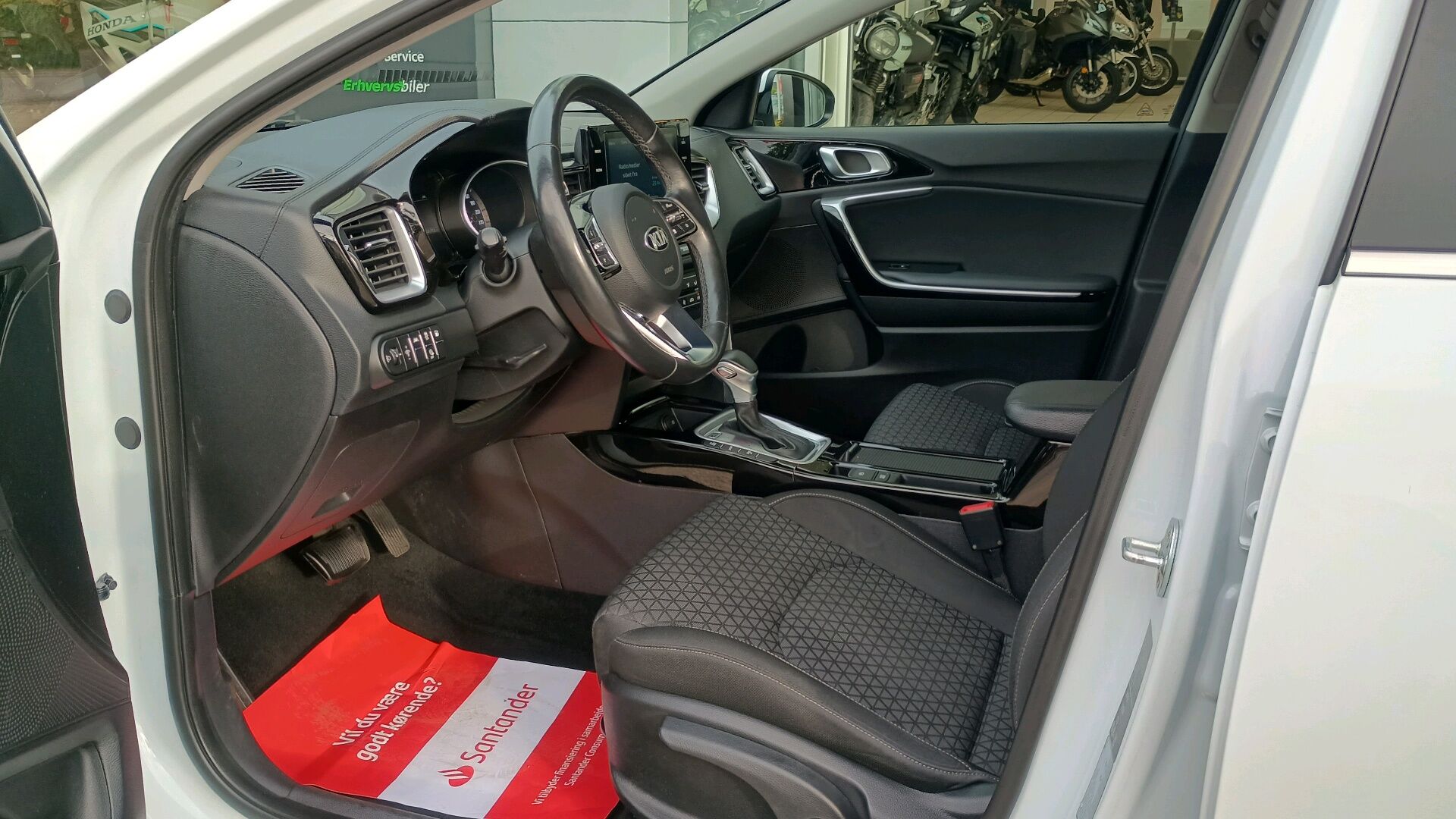 Billede af Kia Ceed SW 1,6 GDI PHEV  Plugin-hybrid Prestige DCT 141HK Stc 6g Aut.