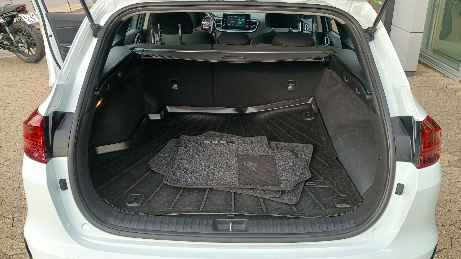 Billede af Kia Ceed SW 1,6 GDI PHEV  Plugin-hybrid Prestige DCT 141HK Stc 6g Aut.