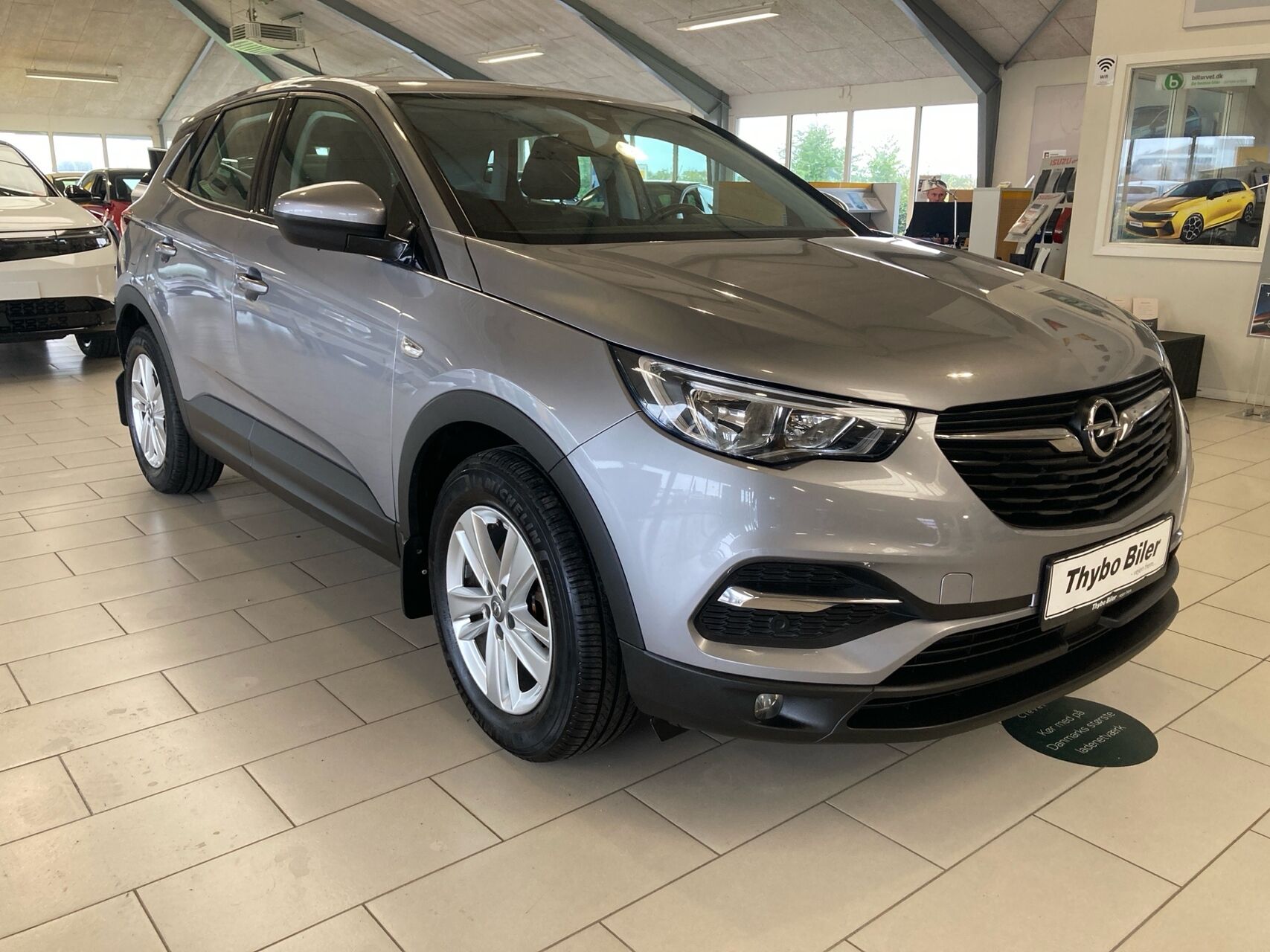 Billede af Opel Grandland X 1,2 Direct Injection Turbo Enjoy Start/Stop 130HK 5d 6g