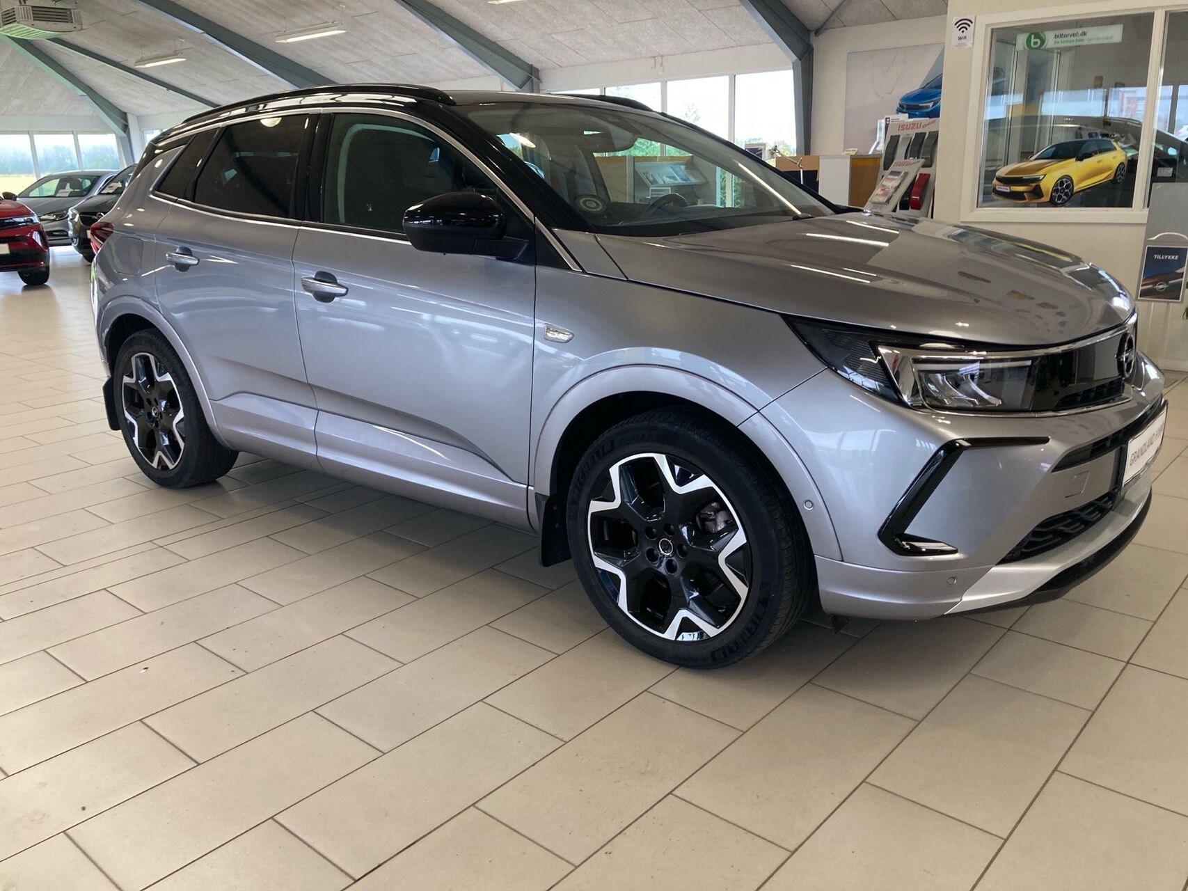 Billede af Opel Grandland 1,6 PHEV  Plugin-hybrid Ultimate EAT8 225HK 5d 8g Aut.