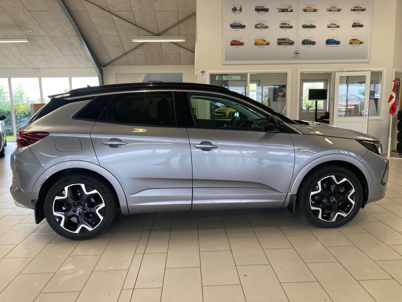 Billede af Opel Grandland 1,6 PHEV  Plugin-hybrid Ultimate EAT8 225HK 5d 8g Aut.
