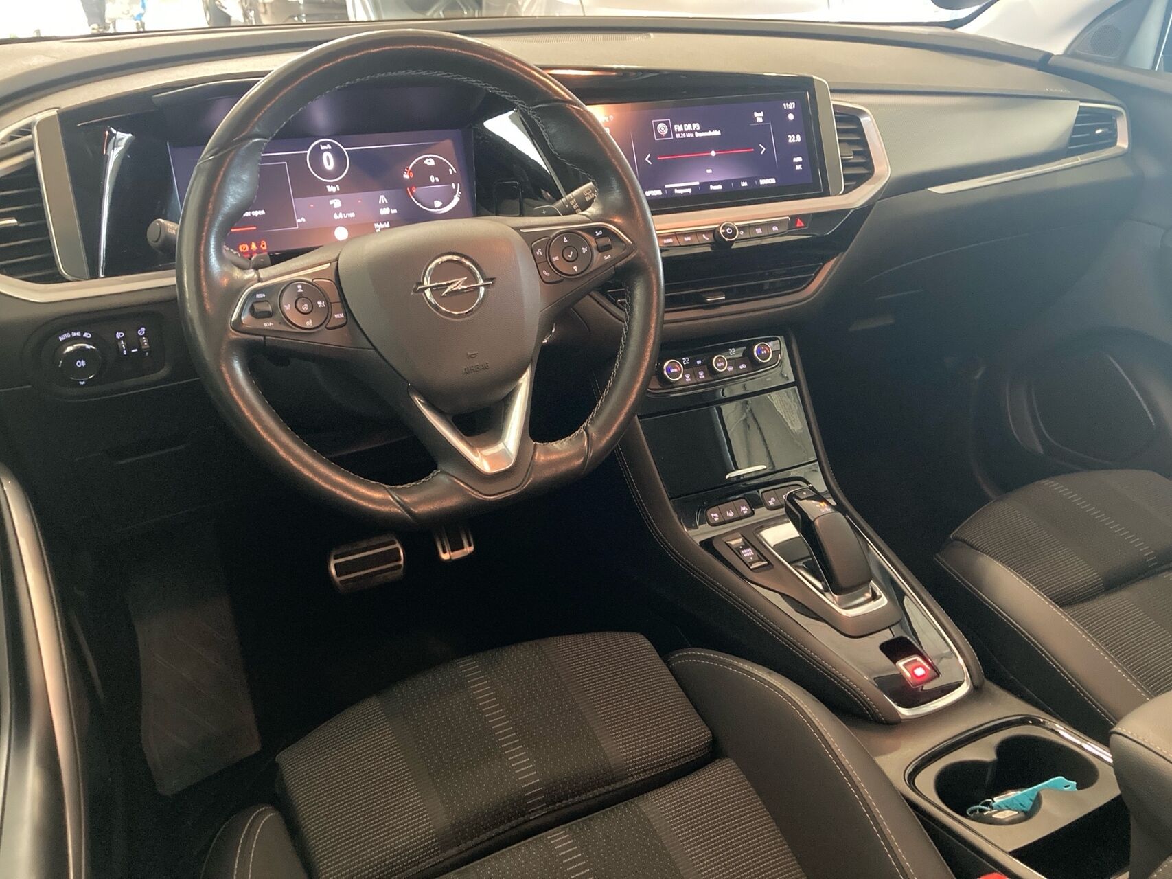 Billede af Opel Grandland 1,6 PHEV  Plugin-hybrid Ultimate EAT8 225HK 5d 8g Aut.