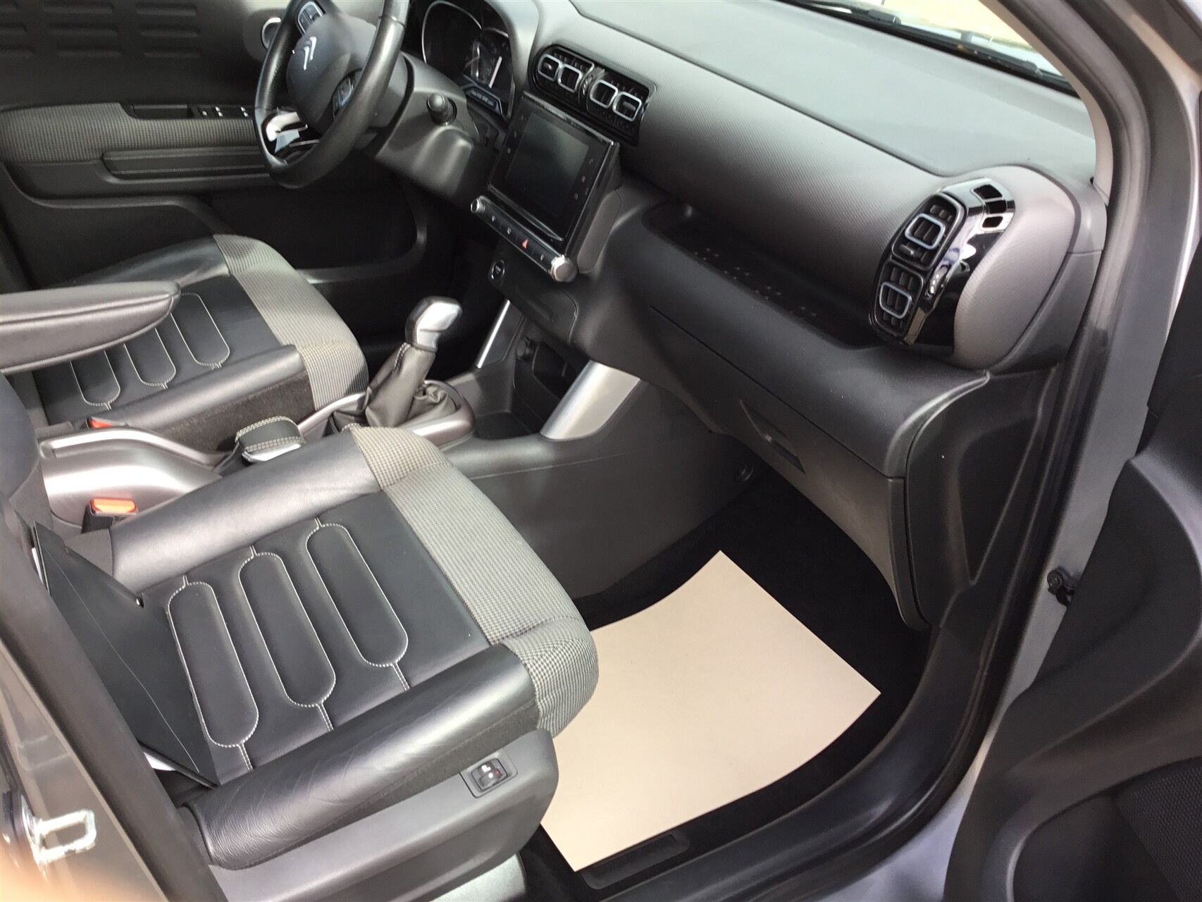 Billede af Citroën C3 Aircross 1,6 Blue HDi Shine start/stop 100HK 5d