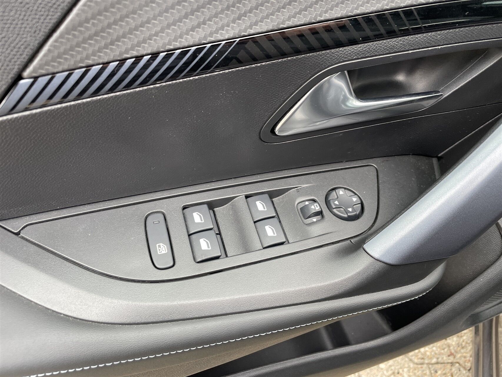 Billede af Peugeot 2008 1,2 PureTech Allure Pack 100HK 5d