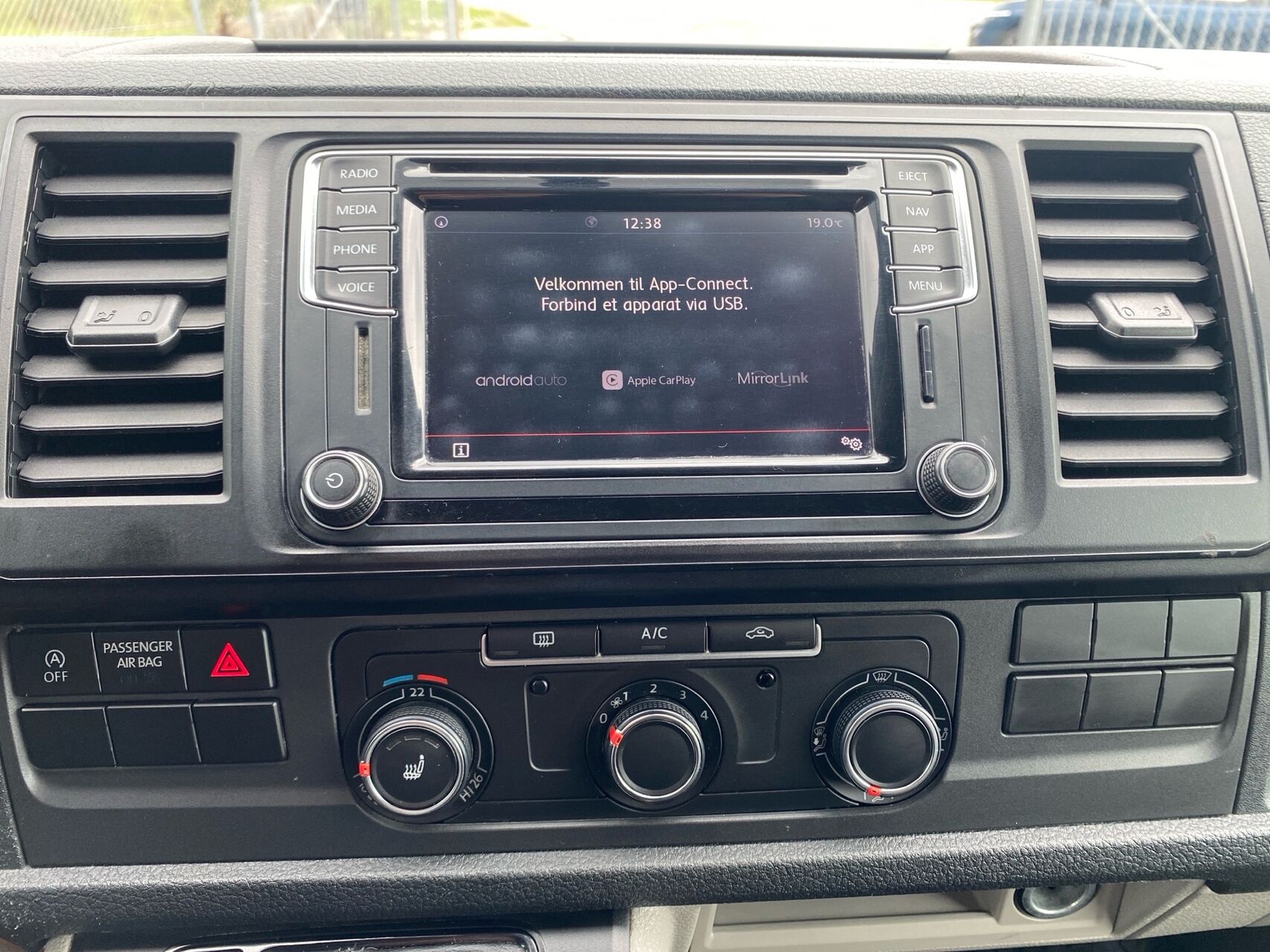 Billede af VW Transporter Lang 2,0 TDI DSG 204HK Van 7g Aut.
