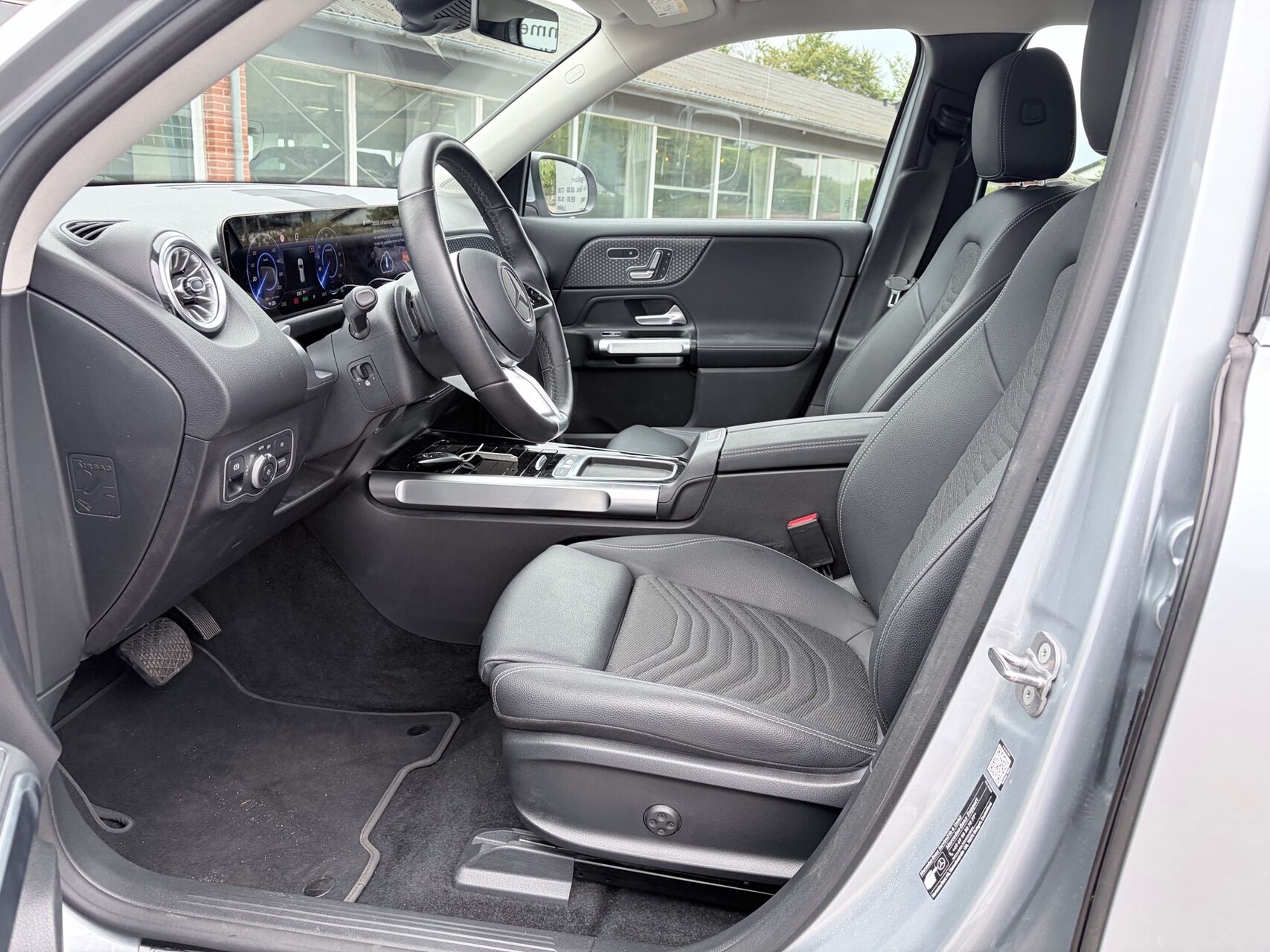 Billede af Mercedes-Benz EQB 300 EL 4Matic 228HK 5d Aut.