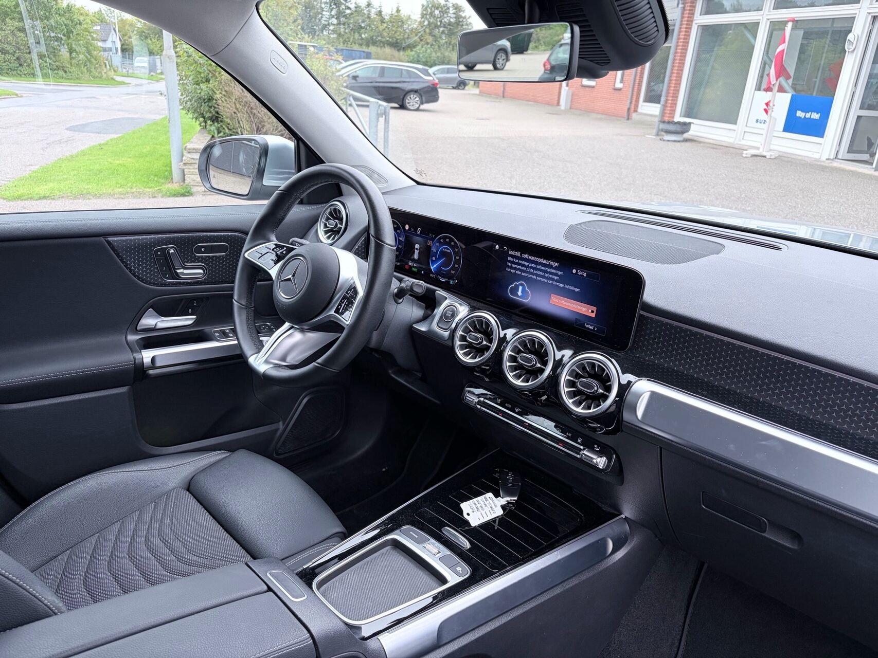 Billede af Mercedes-Benz EQB 300 EL 4Matic 228HK 5d Aut.