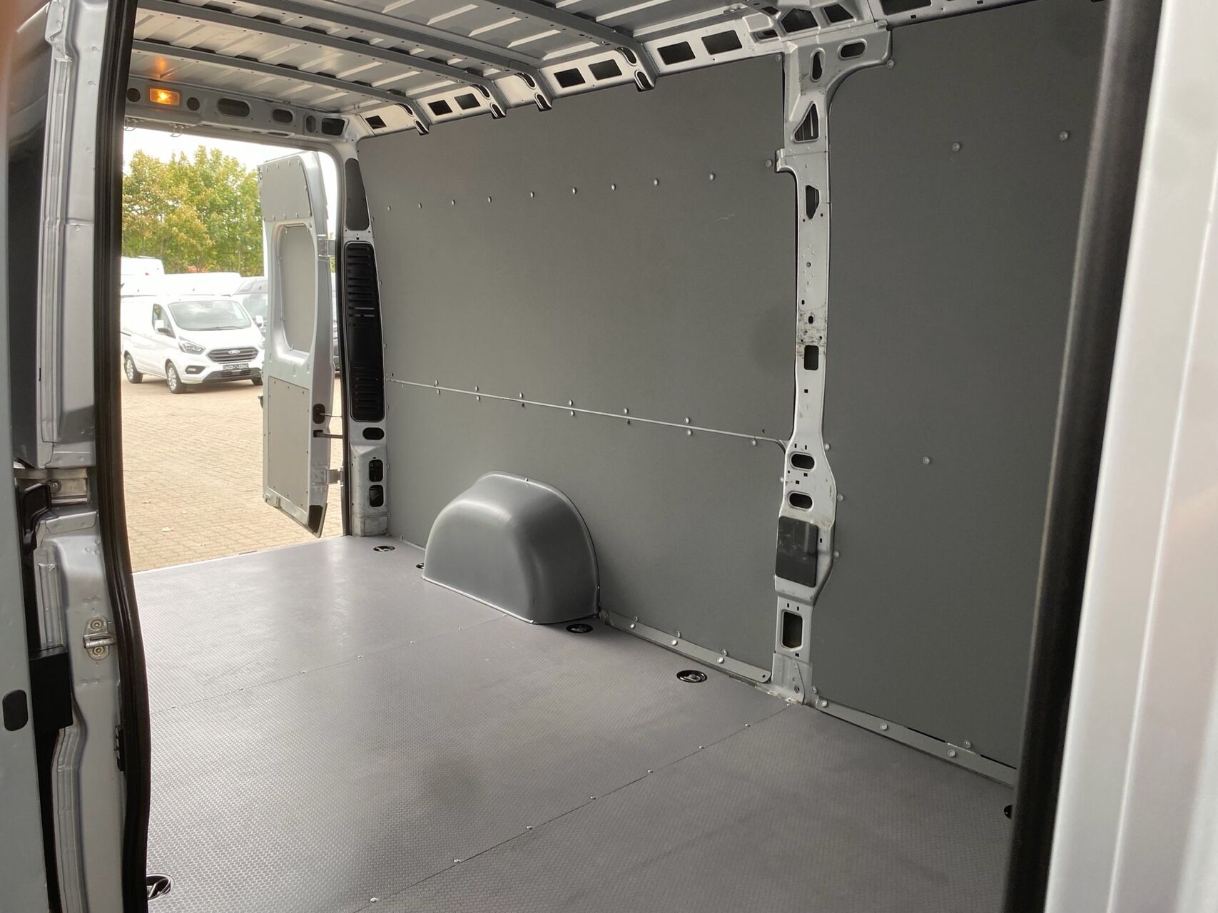 Billede af Peugeot Boxer 435 L4H2 2,0 BlueHDi Ultimate Pro 163HK Van 6g