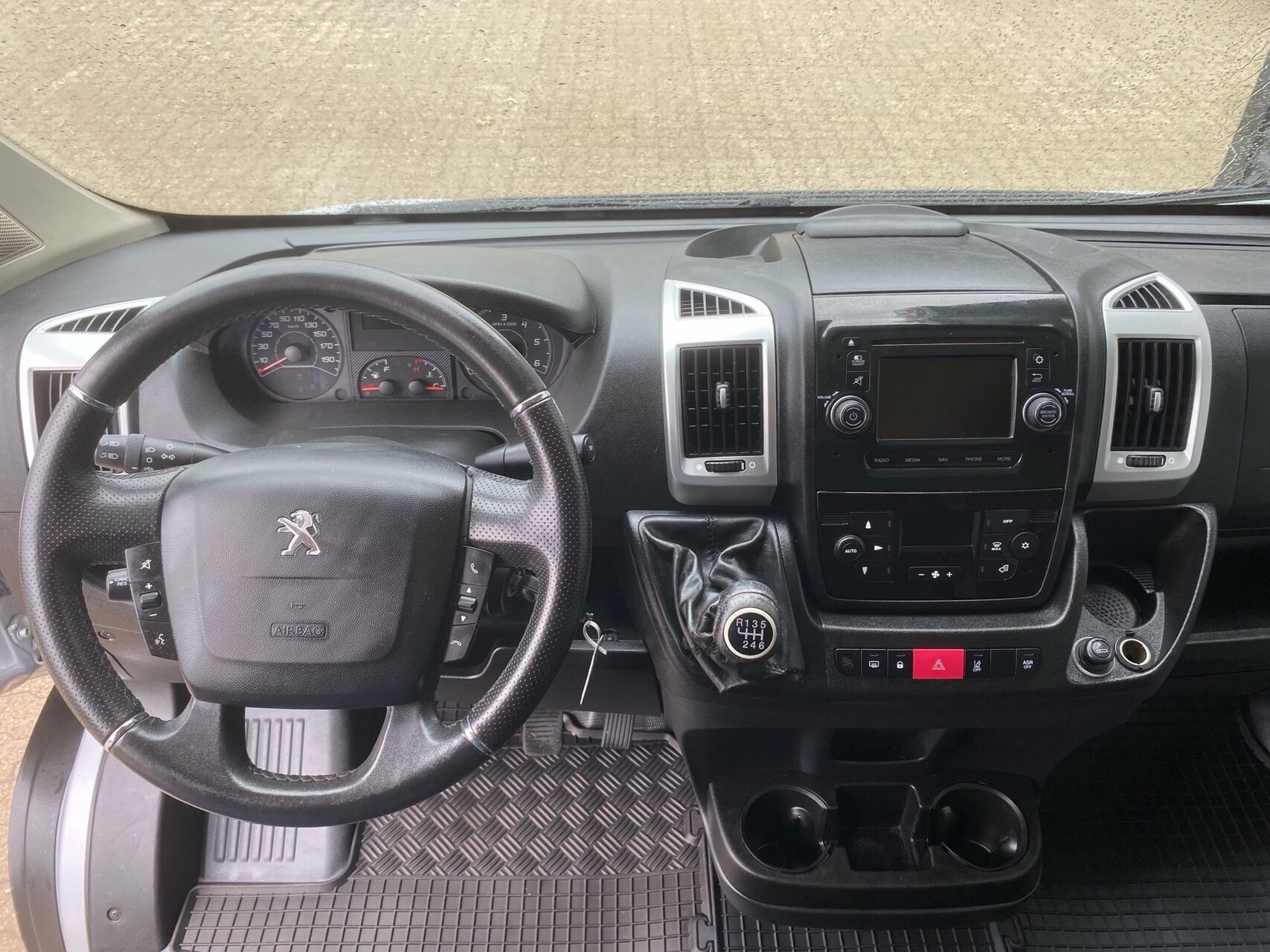 Billede af Peugeot Boxer 435 L4H2 2,0 BlueHDi Ultimate Pro 163HK Van 6g