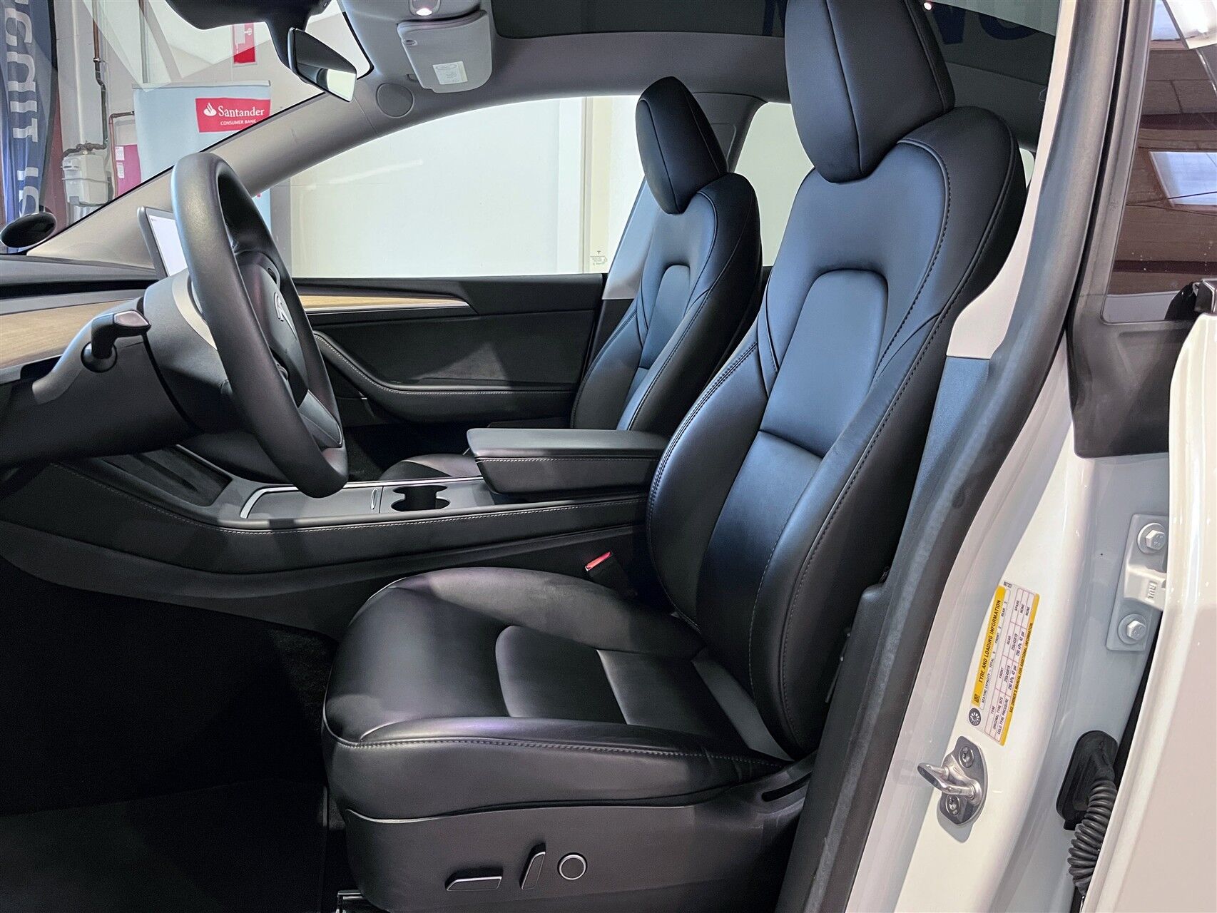 Billede af Tesla Model Y EL RWD 299HK 5d Aut.