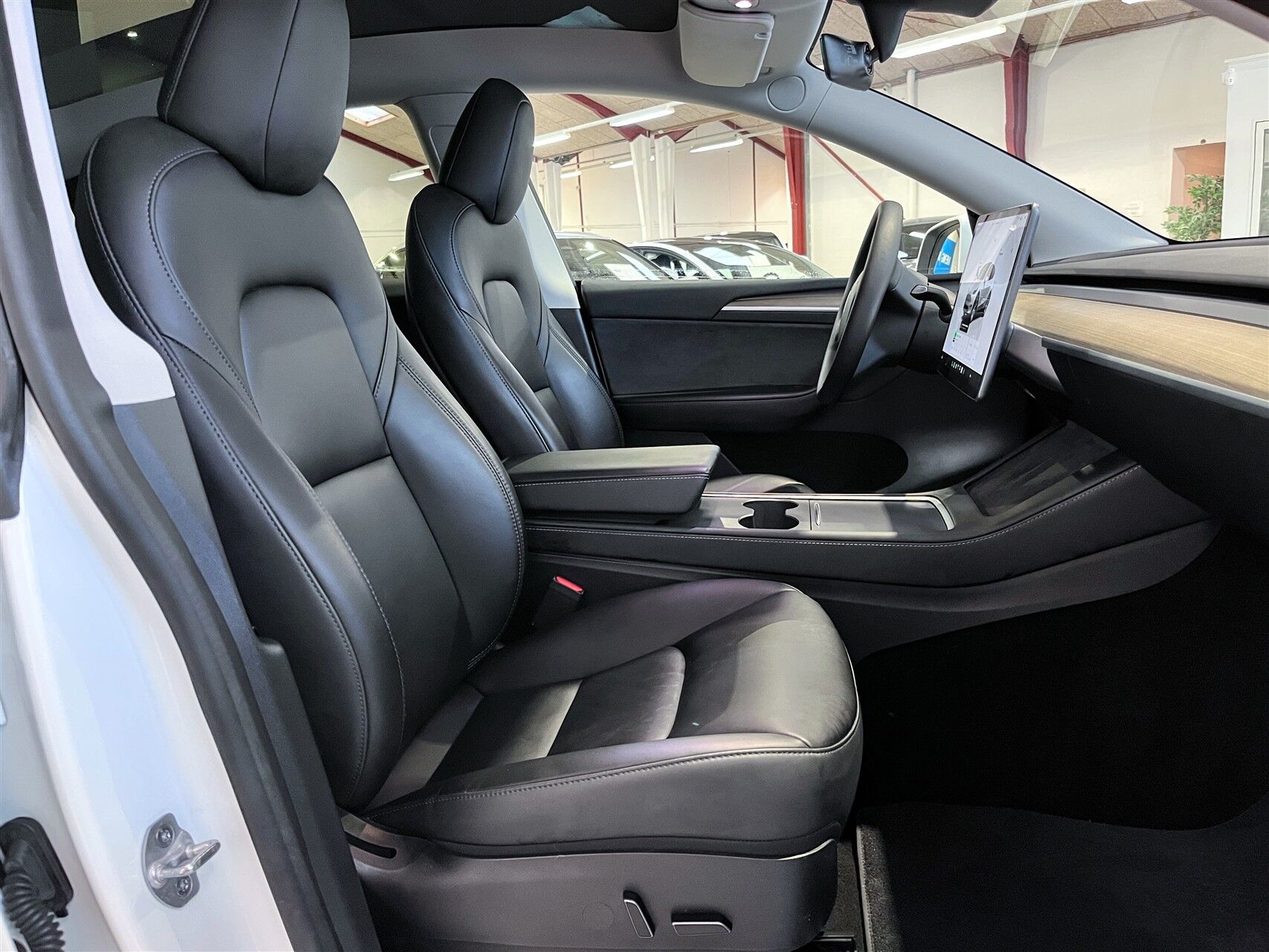 Billede af Tesla Model Y EL RWD 299HK 5d Aut.
