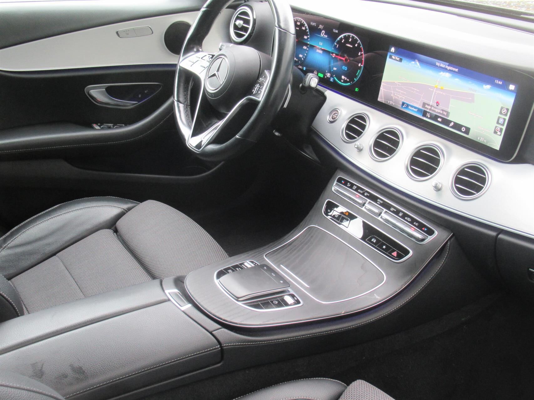 Billede af Mercedes-Benz E300 de 2,0 Plugin-hybrid 9G-Tronic 306HK 9g Aut.