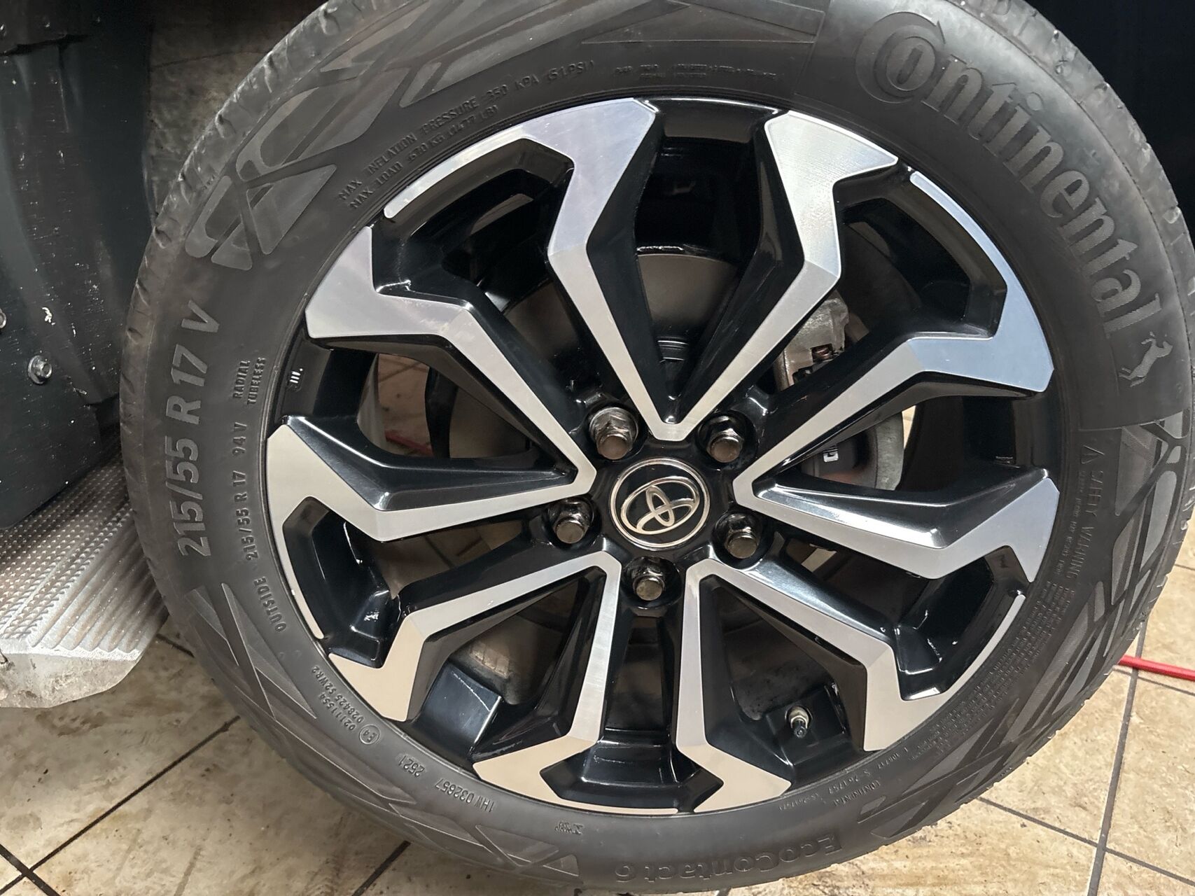 Billede af Toyota Yaris Cross 1,5 Hybrid Style Technology Plus 116HK 5d Trinl. Gear