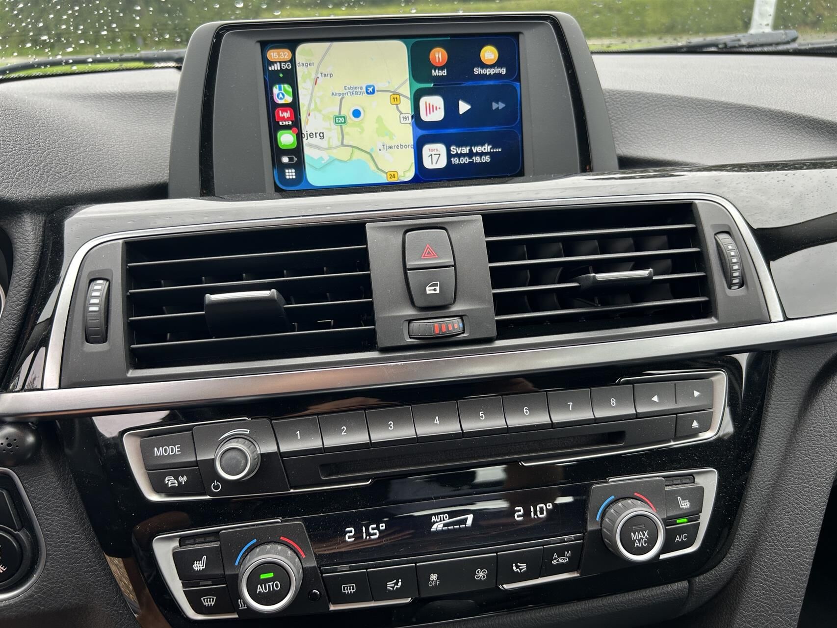 Billede af BMW 320d 2,0 D Connected 190HK 8g Aut.