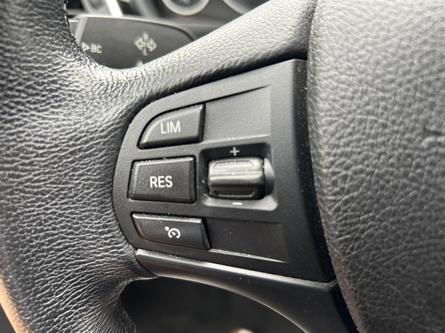 Billede af BMW 320d 2,0 D Connected 190HK 8g Aut.