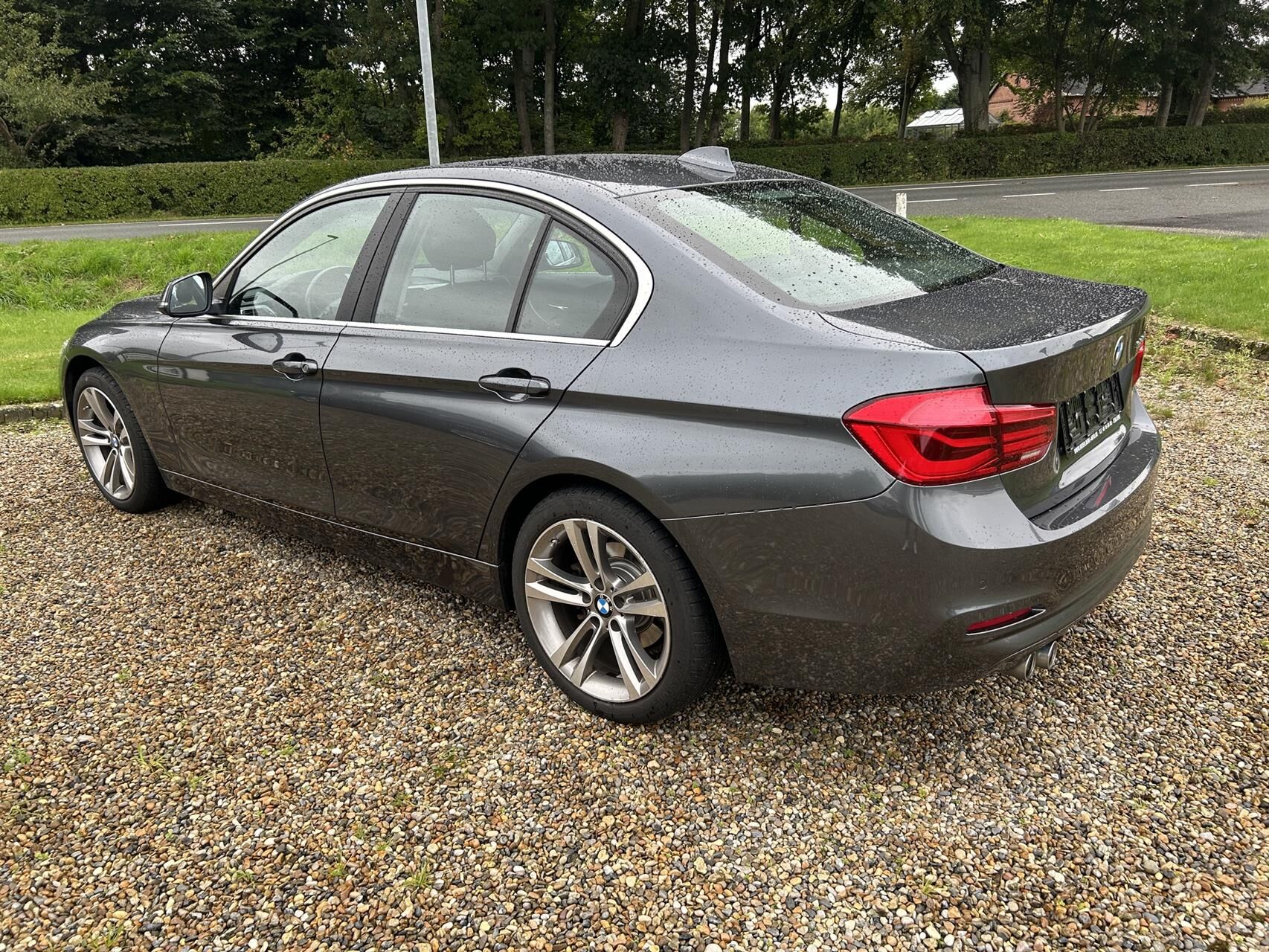 Billede af BMW 320d 2,0 D Connected 190HK 8g Aut.