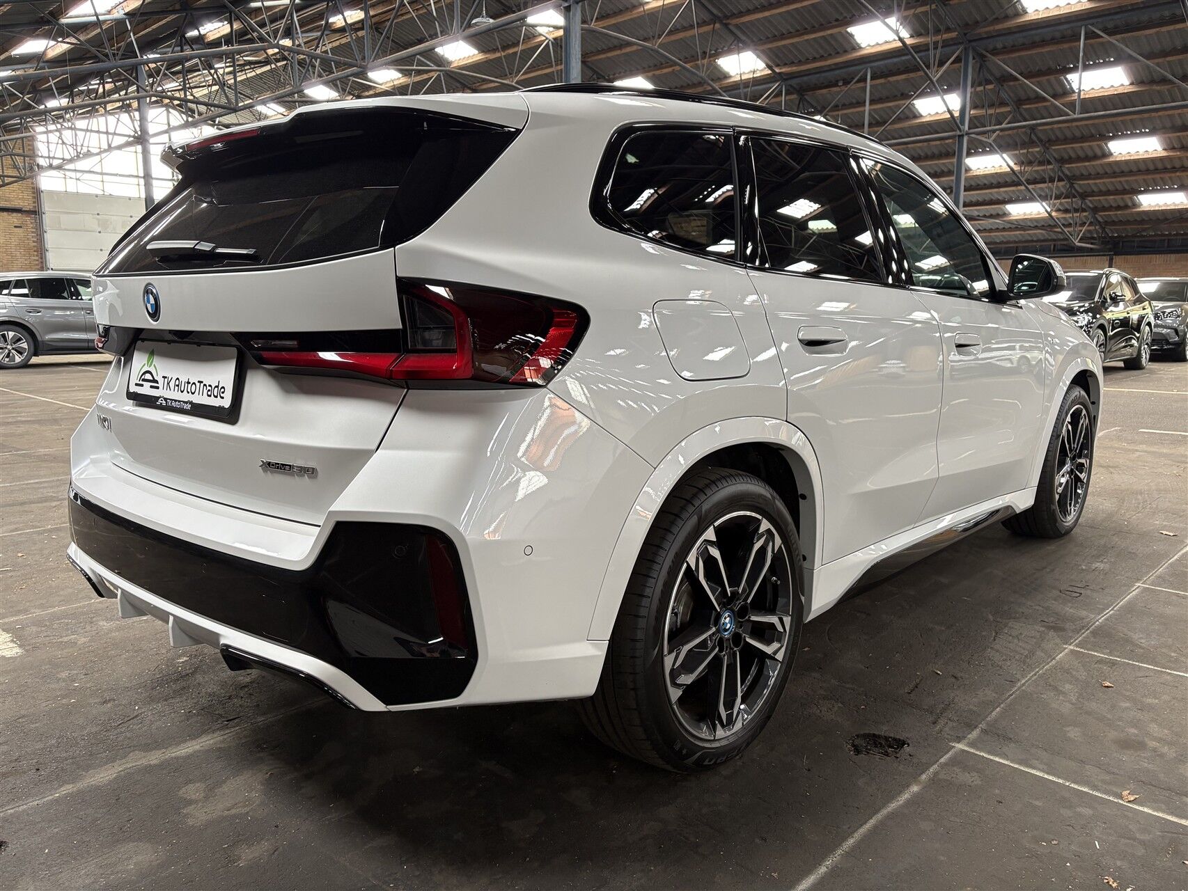 Billede af BMW iX1 xDrive30 EL M-Sport 4x4 313HK 5d Aut.