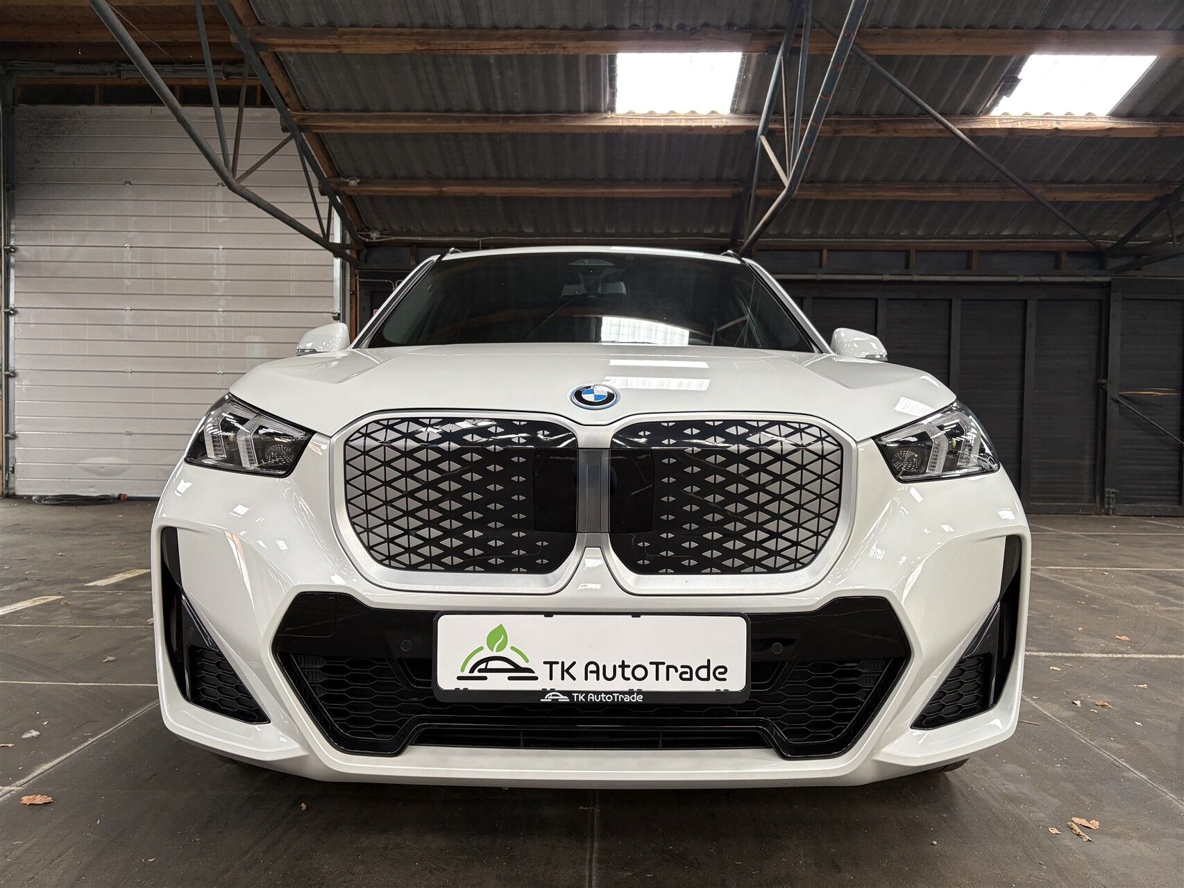 Billede af BMW iX1 xDrive30 EL M-Sport 4x4 313HK 5d Aut.