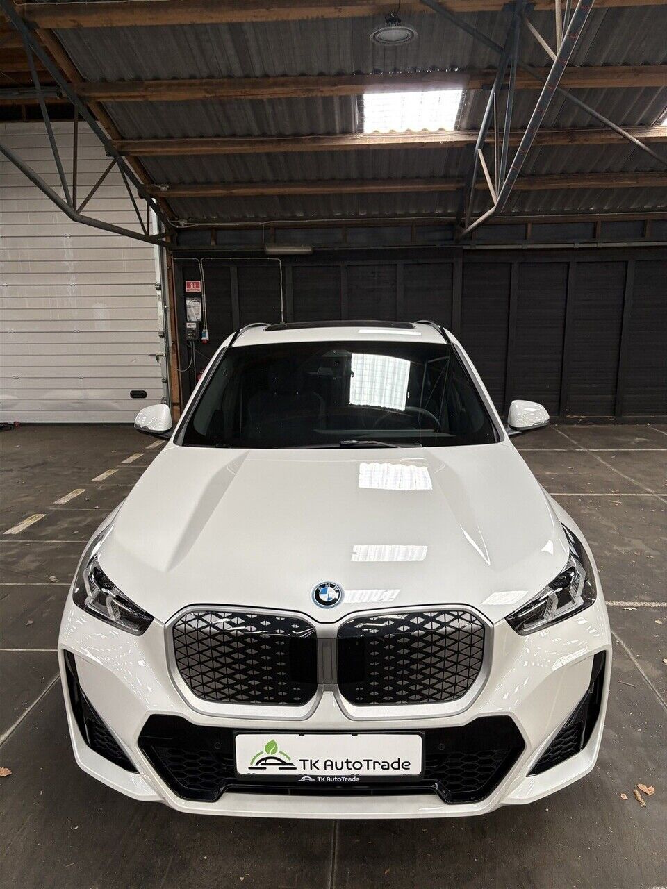 Billede af BMW iX1 xDrive30 EL M-Sport 4x4 313HK 5d Aut.