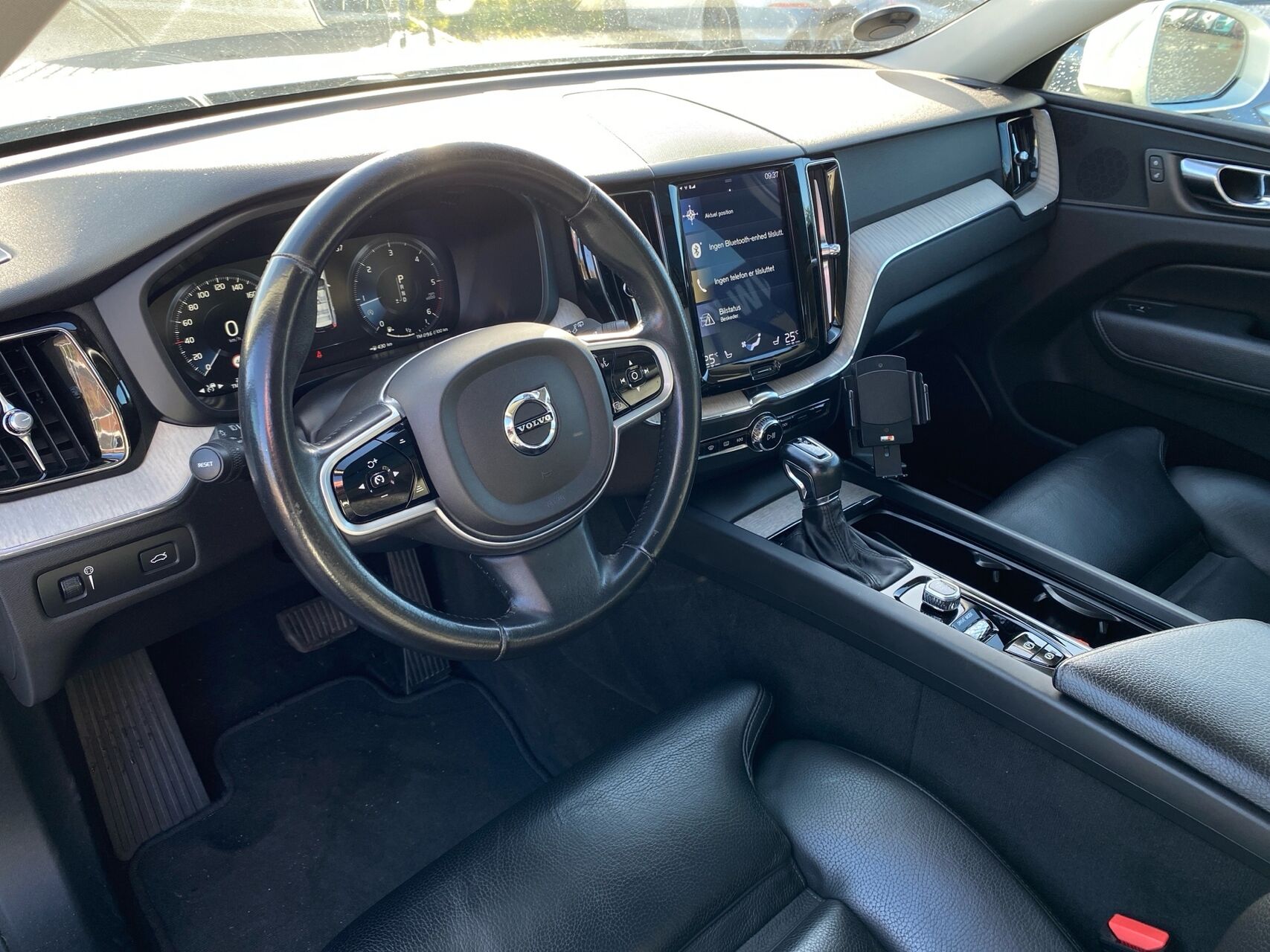 Billede af Volvo XC60 2,0 D4 Momentum AWD 190HK 5d 8g Aut.