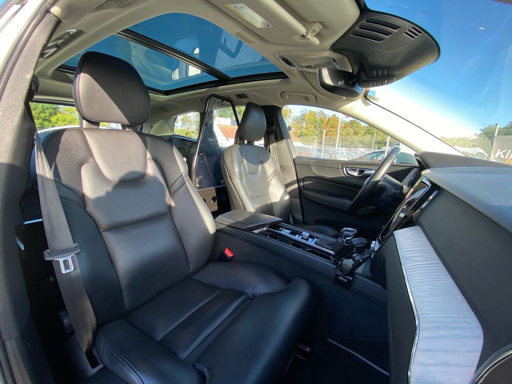 Billede af Volvo XC60 2,0 D4 Momentum AWD 190HK 5d 8g Aut.