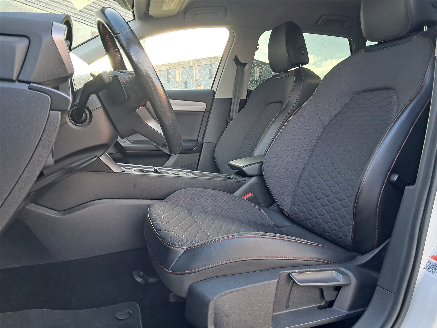 Billede af Seat Leon Sportstourer 1,4 e-Hybrid FR DSG 204HK Stc 6g Aut.