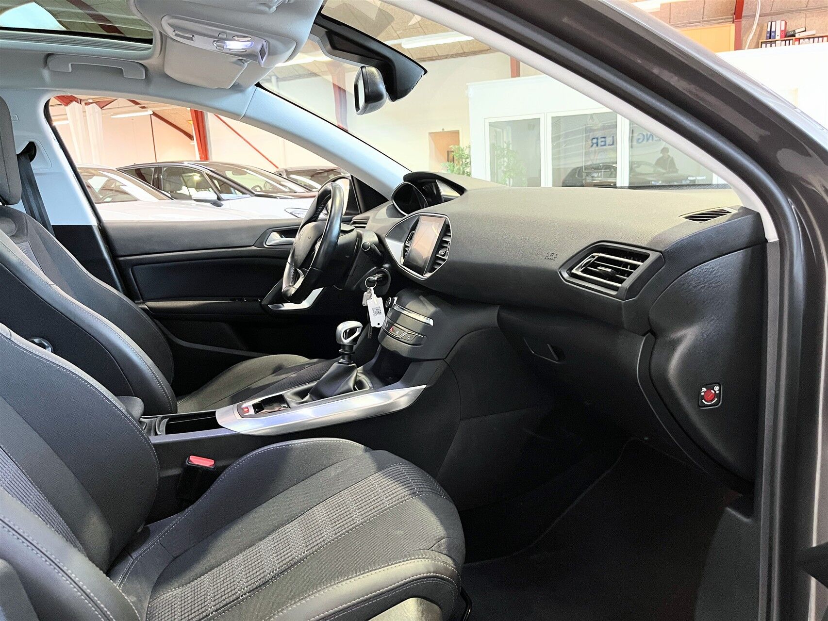 Billede af Peugeot 308 1,2 e-THP Selection Sky 130HK 5d
