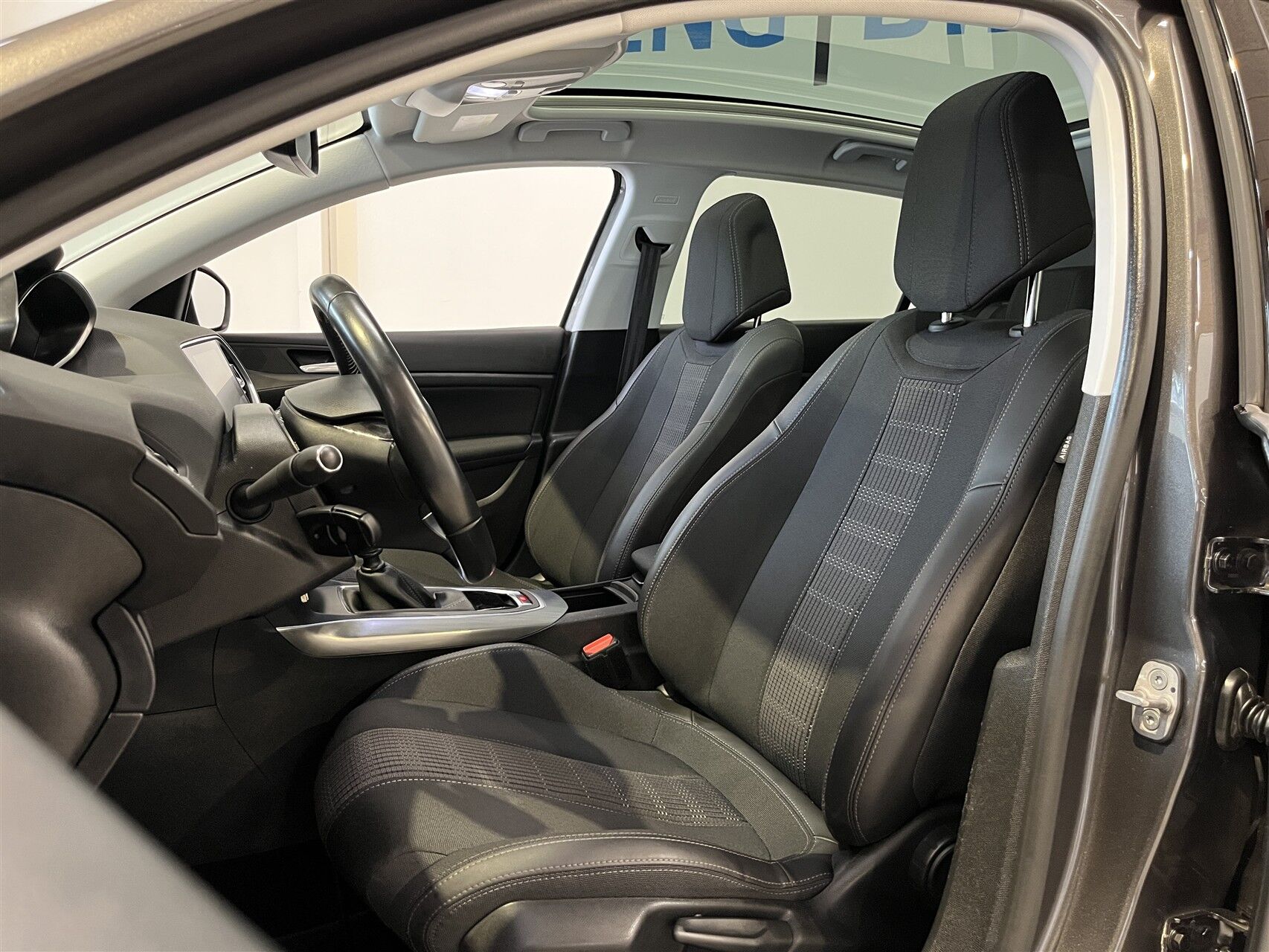 Billede af Peugeot 308 1,2 e-THP Selection Sky 130HK 5d