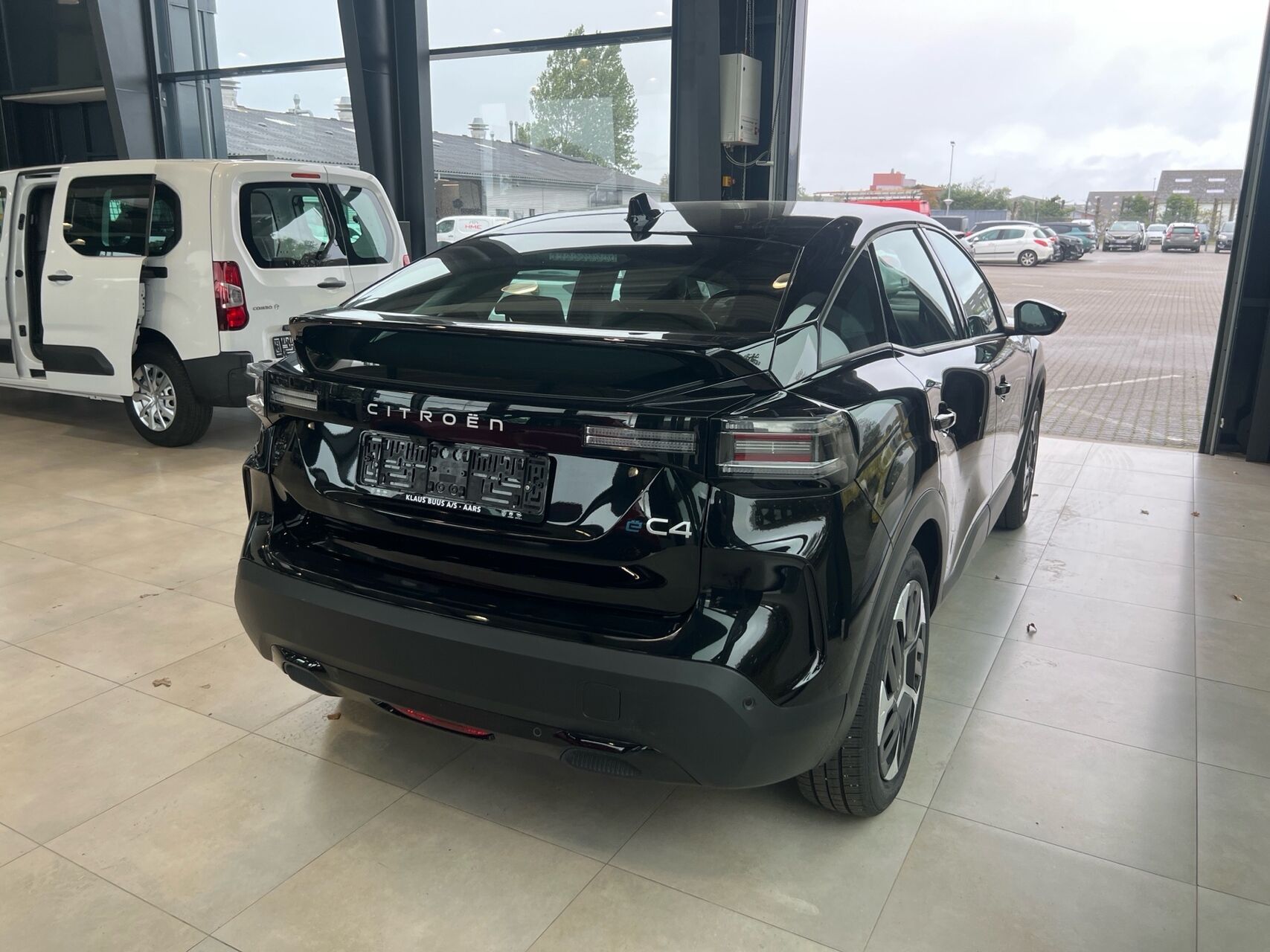 Billede af Citroën e-C4 EL You! 136HK 5d Aut.
