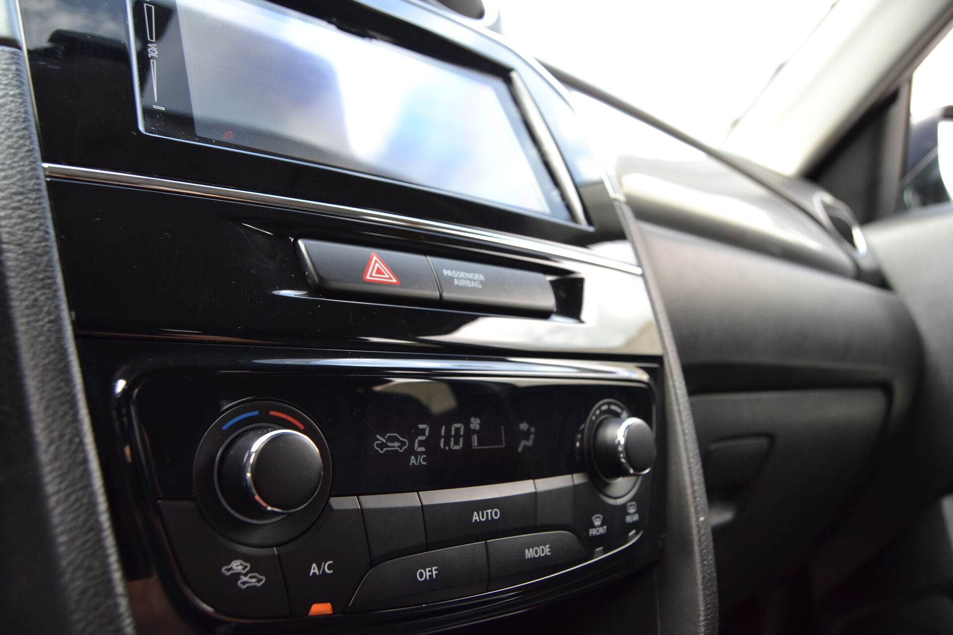 Billede af Suzuki Vitara 1,0 Boosterjet Active Cut 112HK 5d