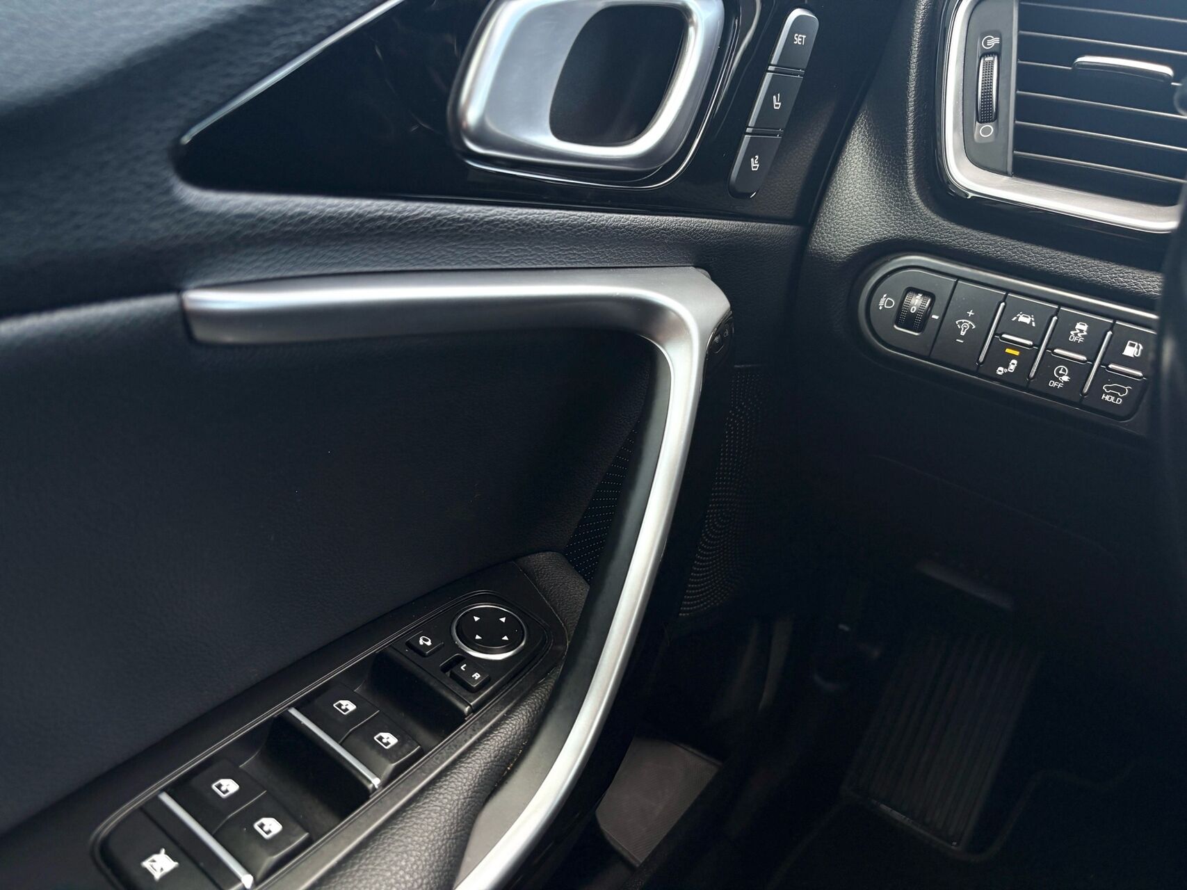 Billede af Kia Ceed SW 1,6 GDI PHEV  Plugin-hybrid Upgrade m/Plus DCT 141HK Stc 6g Aut.