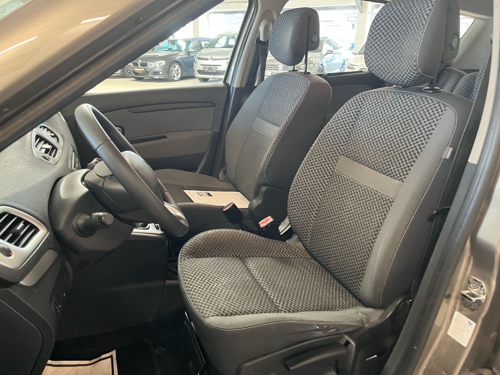 Billede af Renault Grand Scénic 7 pers. 1,6 16V Authentique 110HK 6g