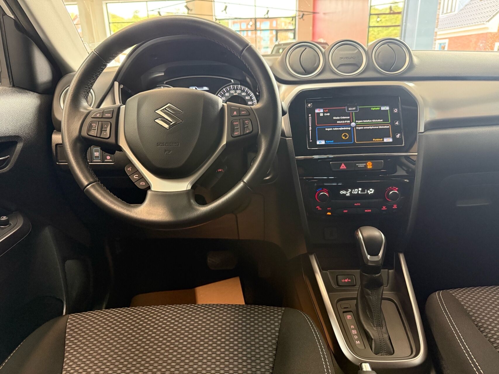 Billede af Suzuki Vitara 1,5 Hybrid Active AGS 102HK 5d 6g Aut.