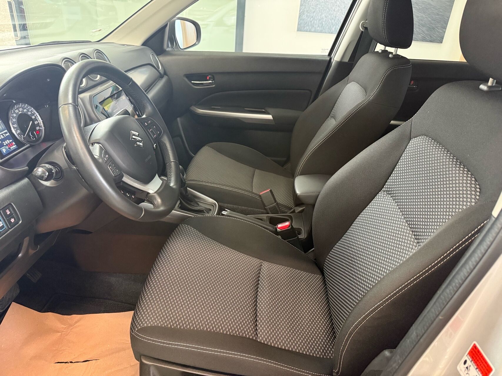 Billede af Suzuki Vitara 1,5 Hybrid Active AGS 102HK 5d 6g Aut.