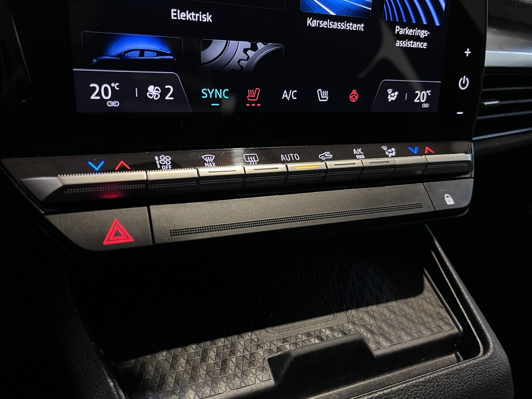 Billede af Renault Mégane E-TECH Equilibre 220HK 5d Aut.