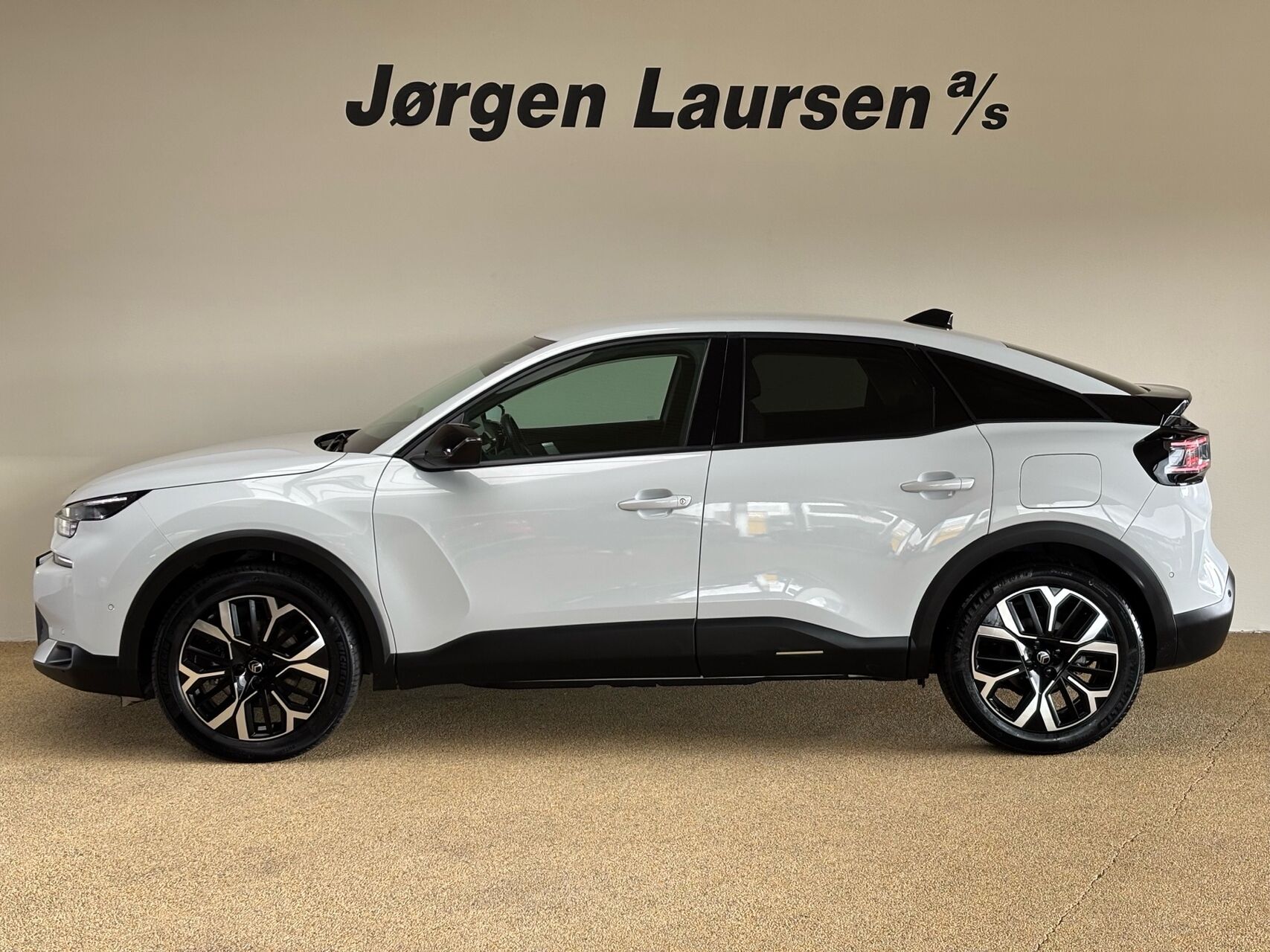 Billede af Citroën e-C4 EL Max 156HK 5d Aut.