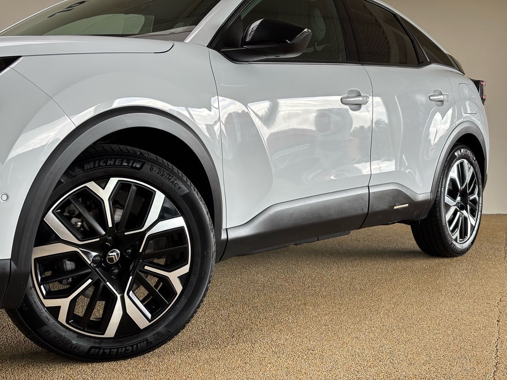 Billede af Citroën e-C4 EL Max 156HK 5d Aut.