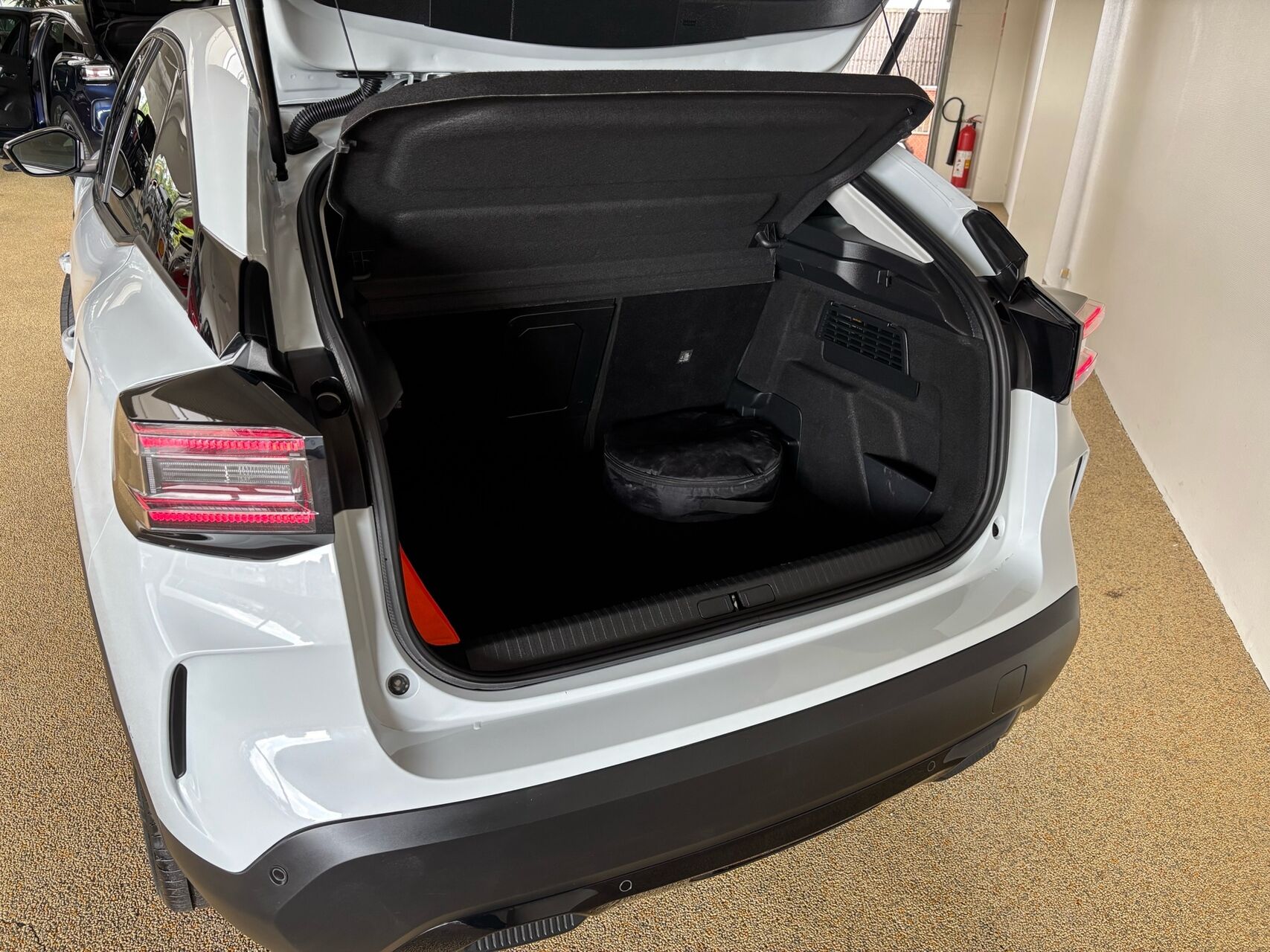 Billede af Citroën e-C4 EL Max 156HK 5d Aut.