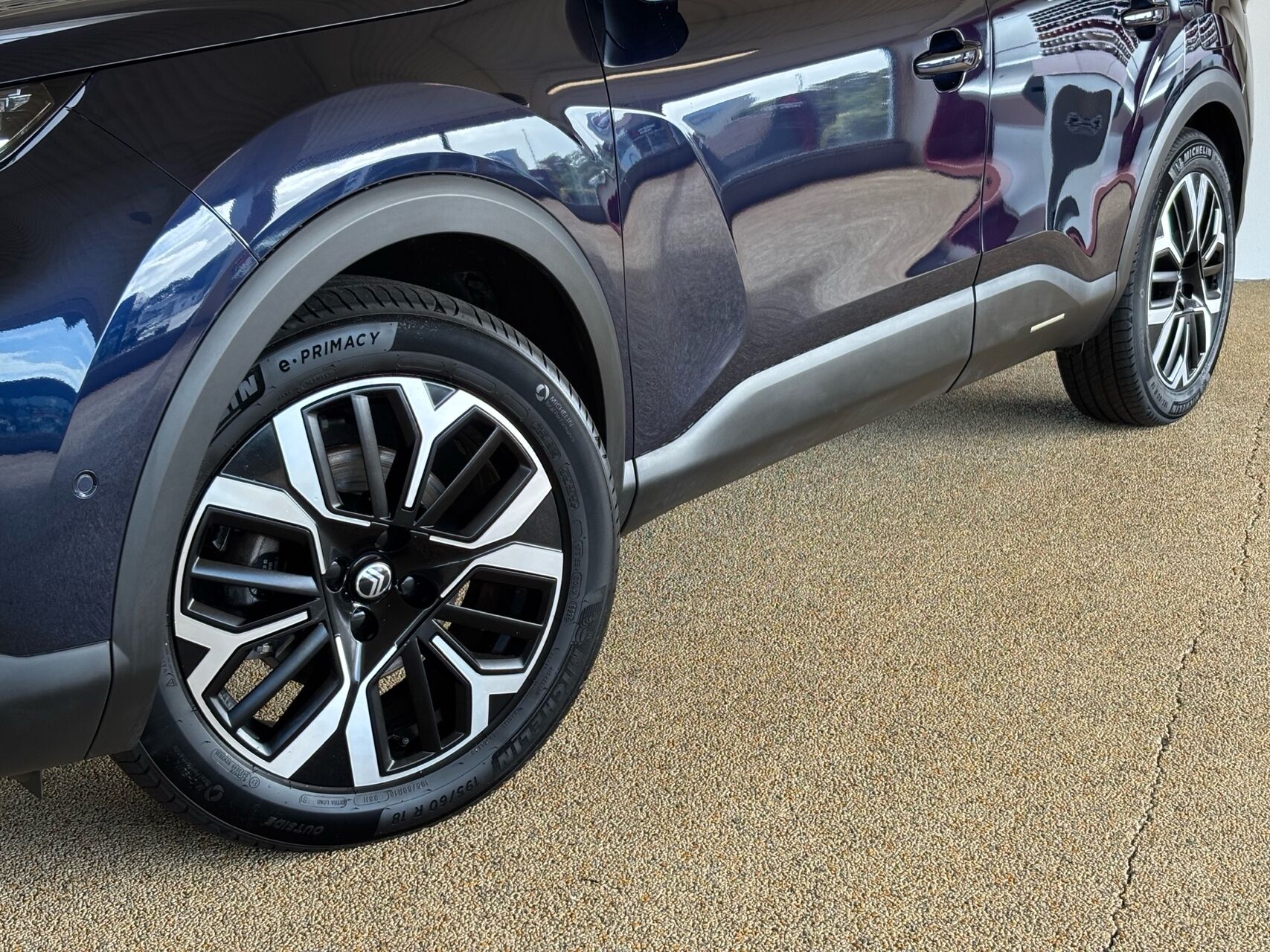 Billede af Citroën e-C4 EL Max 156HK 5d Aut.