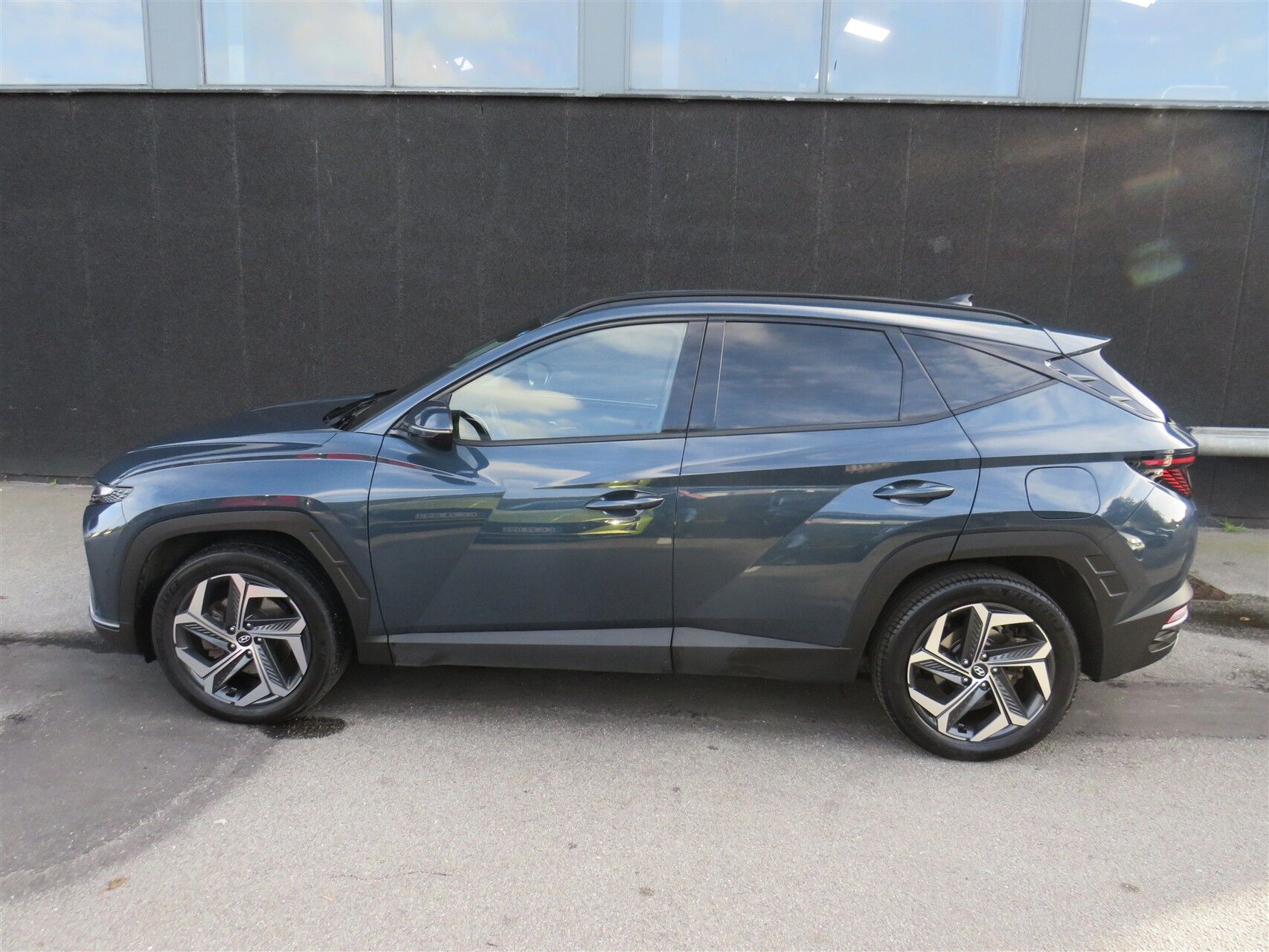 Billede af Hyundai Tucson 1,6 T-GDI  Plugin-hybrid Essential 4WD 265HK 5d 6g Aut.