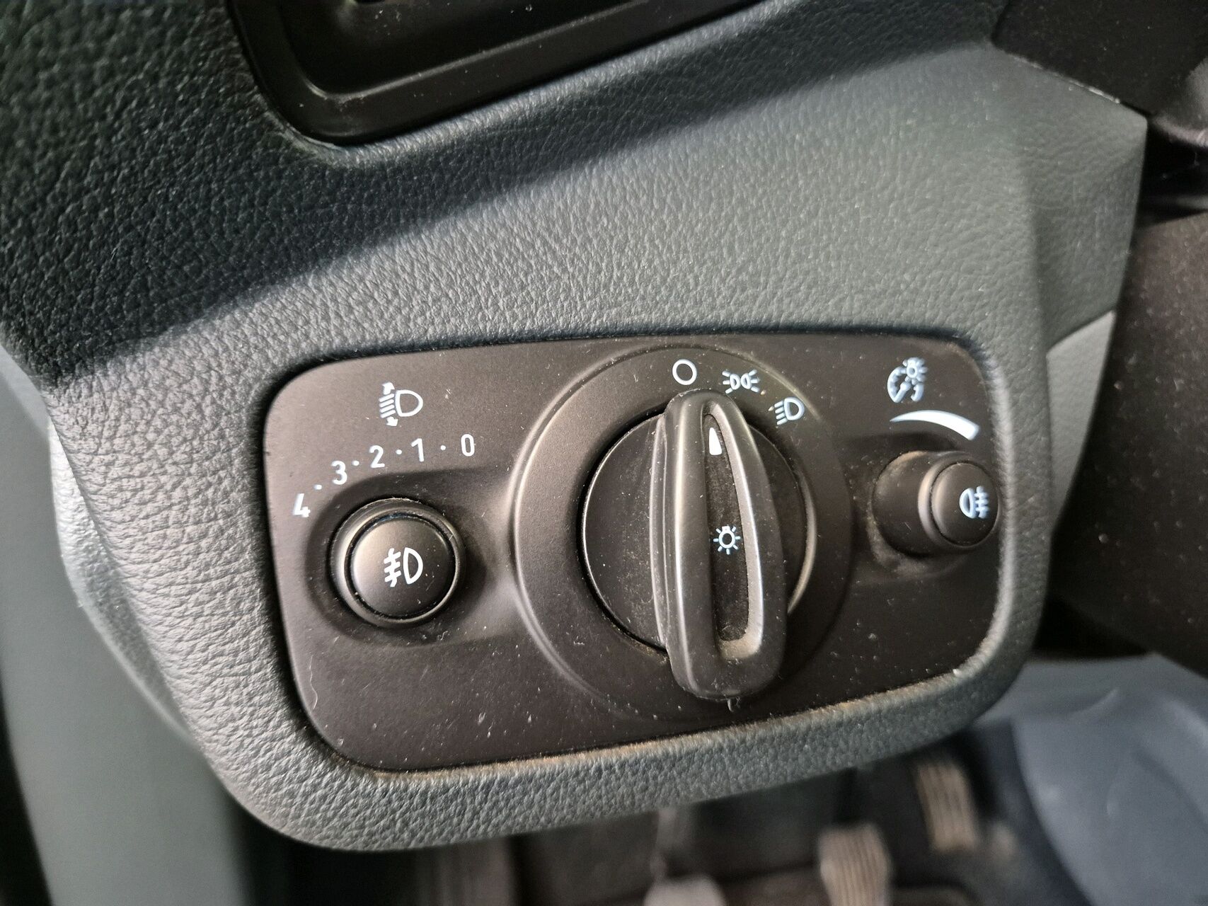 Billede af Ford C-MAX 1,6 TDCi Edition 115HK Van 6g