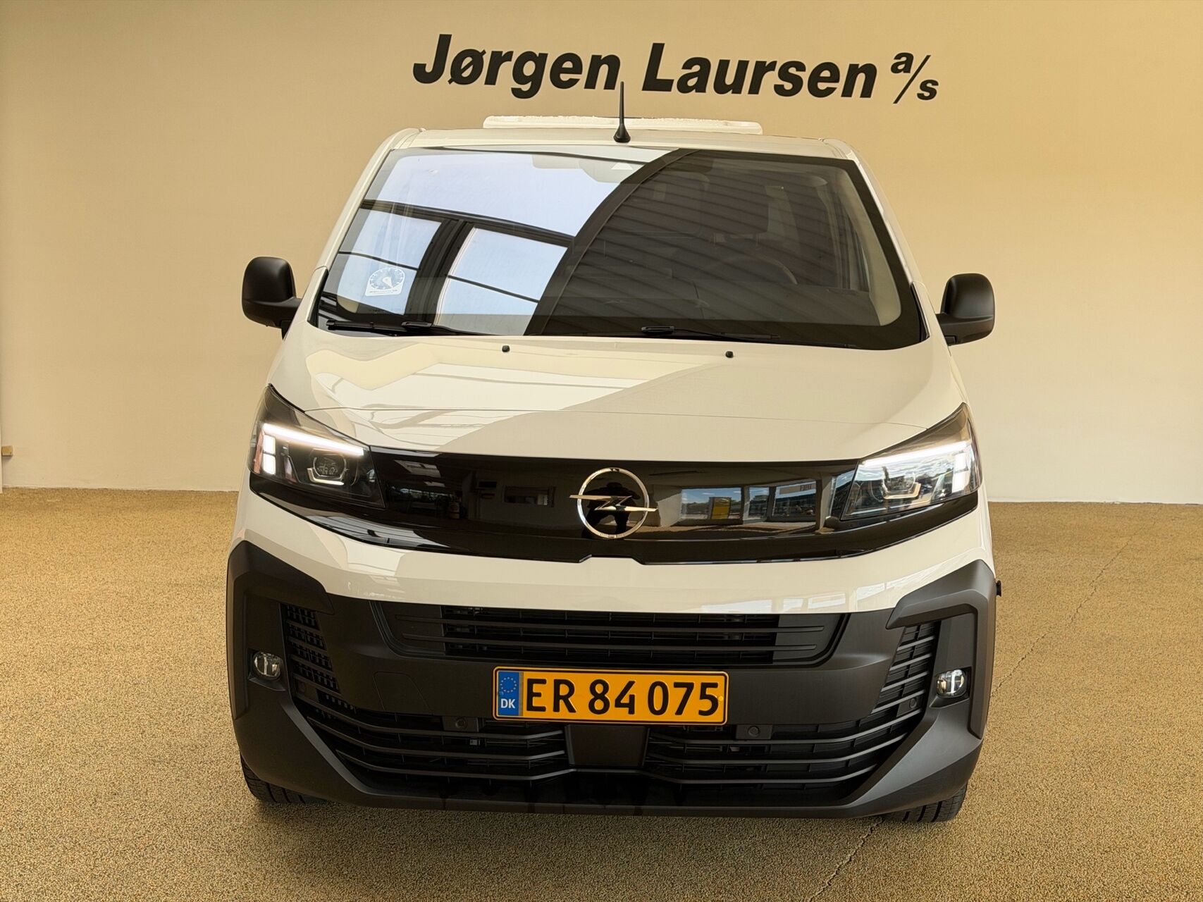 Billede af Opel Vivaro L2 2,2 BlueHDi Innovation 150HK Van 8g Aut.