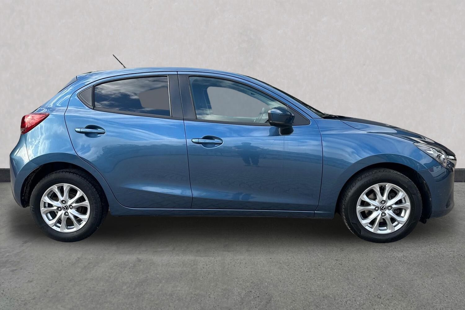 Billede af Mazda 2 1,5 Skyactiv-G Niseko 90HK 5d 6g Aut.