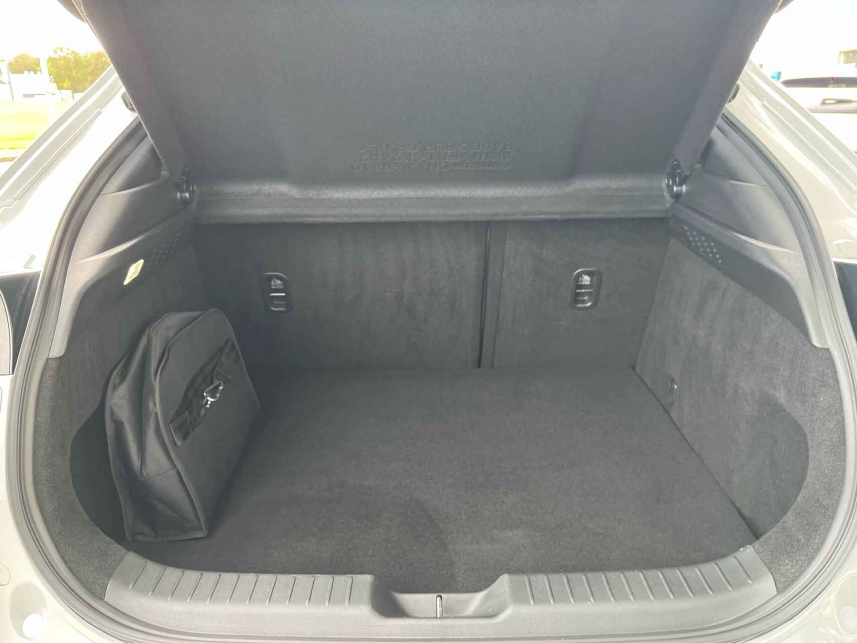 Billede af Mazda MX-30 0,8 e-Skyactiv R-EV  Plugin-hybrid Exclusive-Line 170HK 5d Trinl. Gear