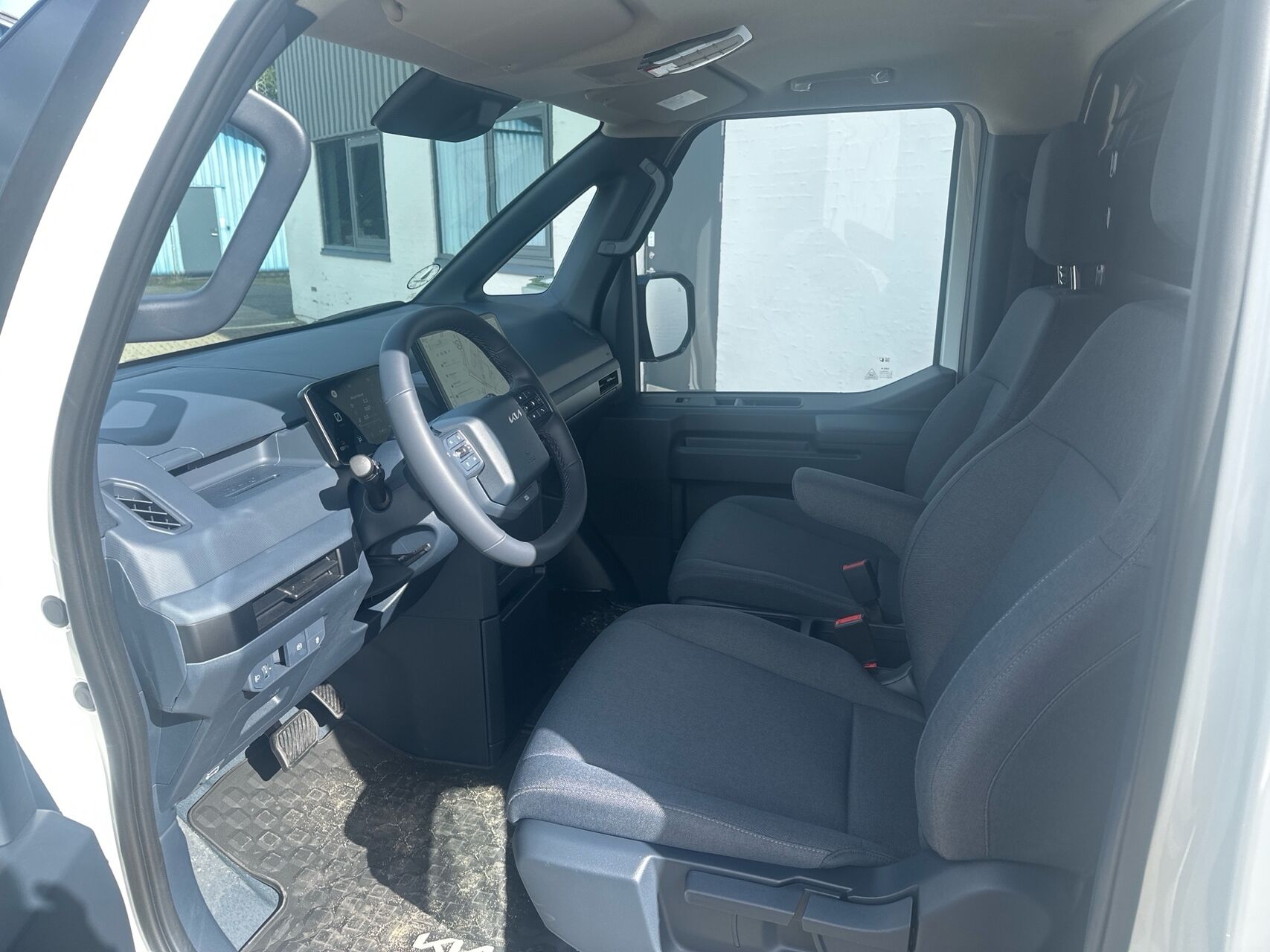 Billede af Kia PV5 Cargo L2H1 Long Range Work Pro 163HK Van Aut.